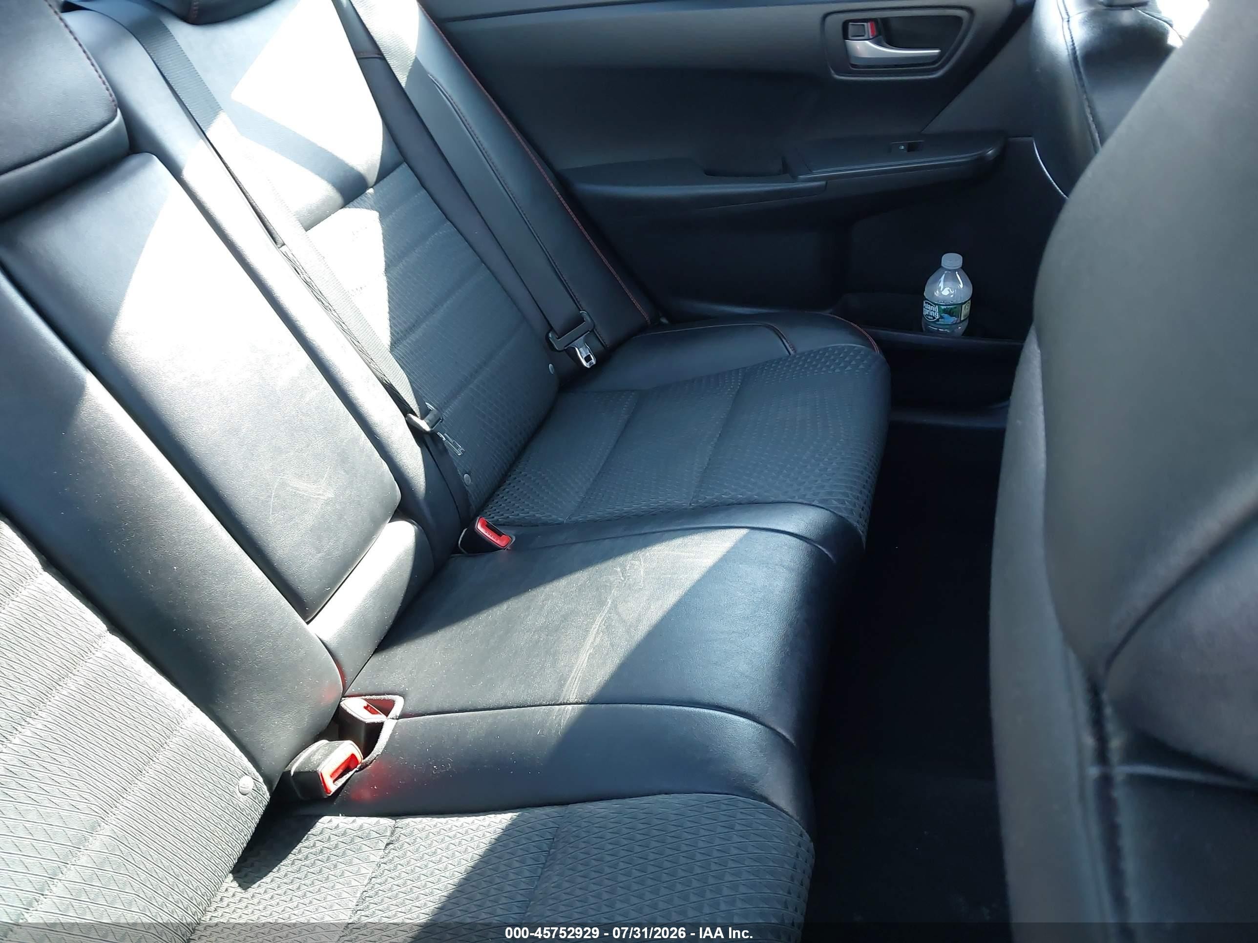 2015 Toyota Camry Se Silver vin: 4T1BF1FK7FU033225