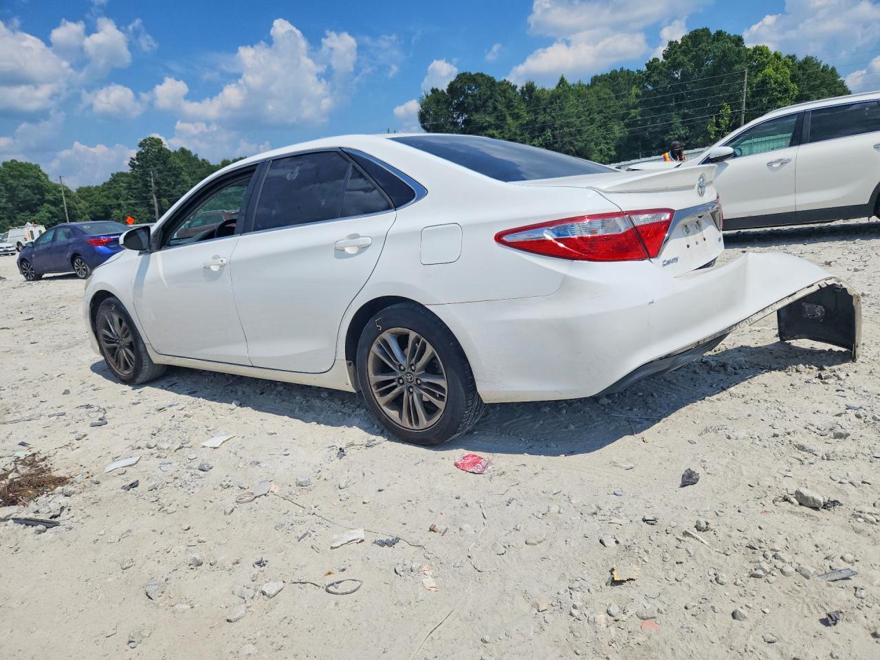 2015 Toyota Camry Se White vin: 4T1BF1FK7FU049442
