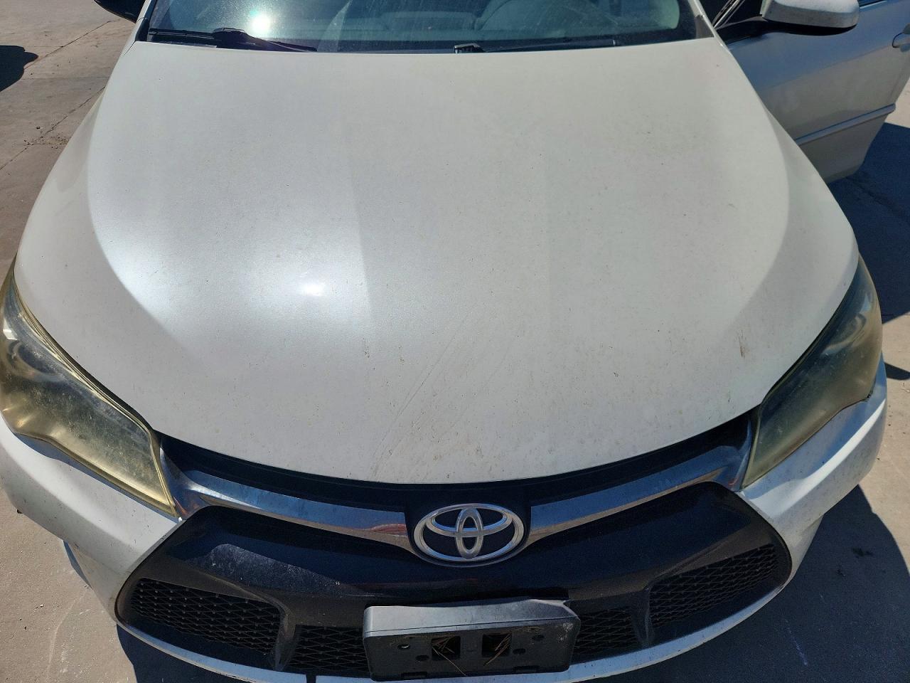 2015 Toyota Camry Se White vin: 4T1BF1FK7FU064409