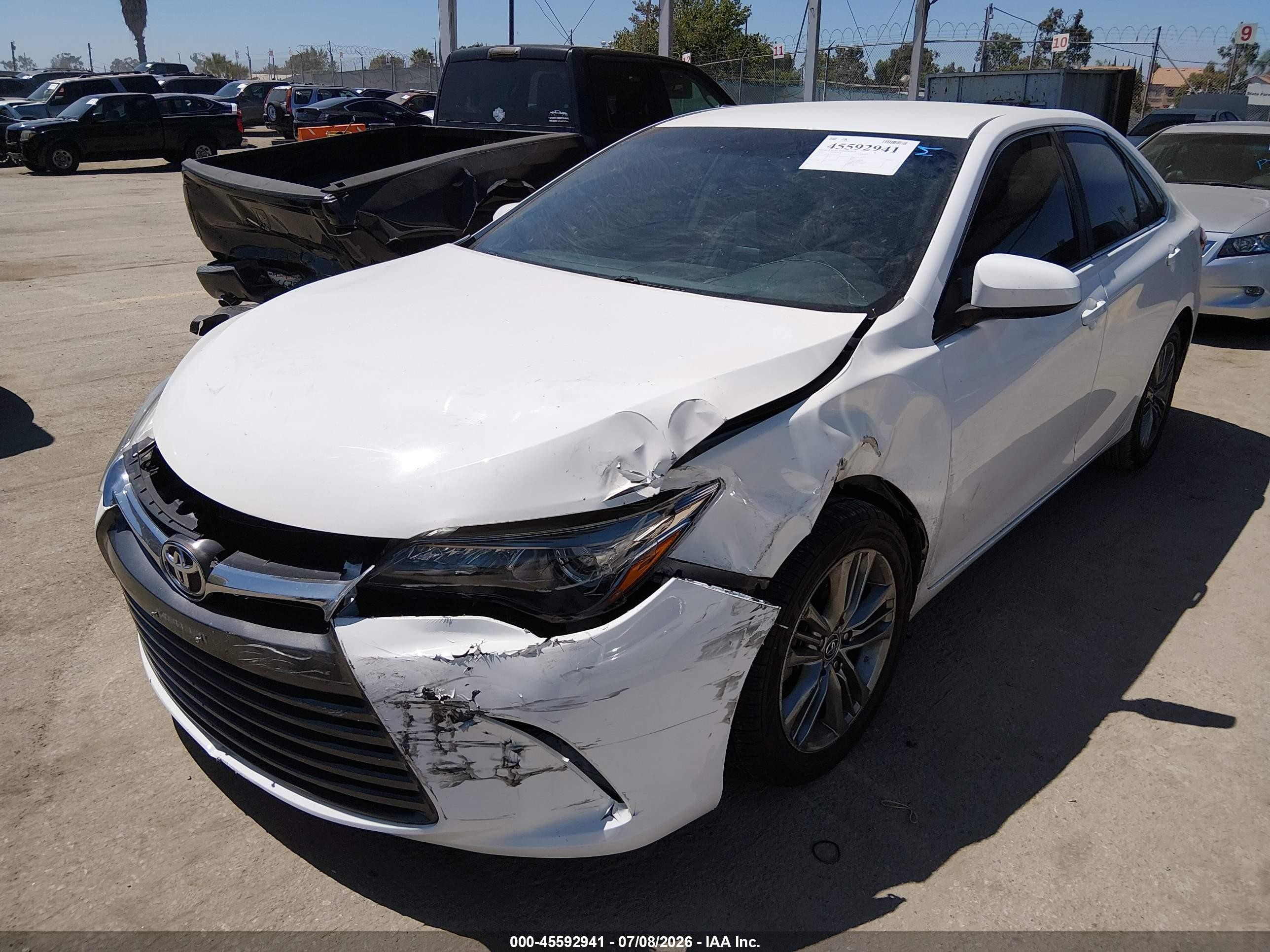 2015 Toyota Camry Se White vin: 4T1BF1FK7FU071537