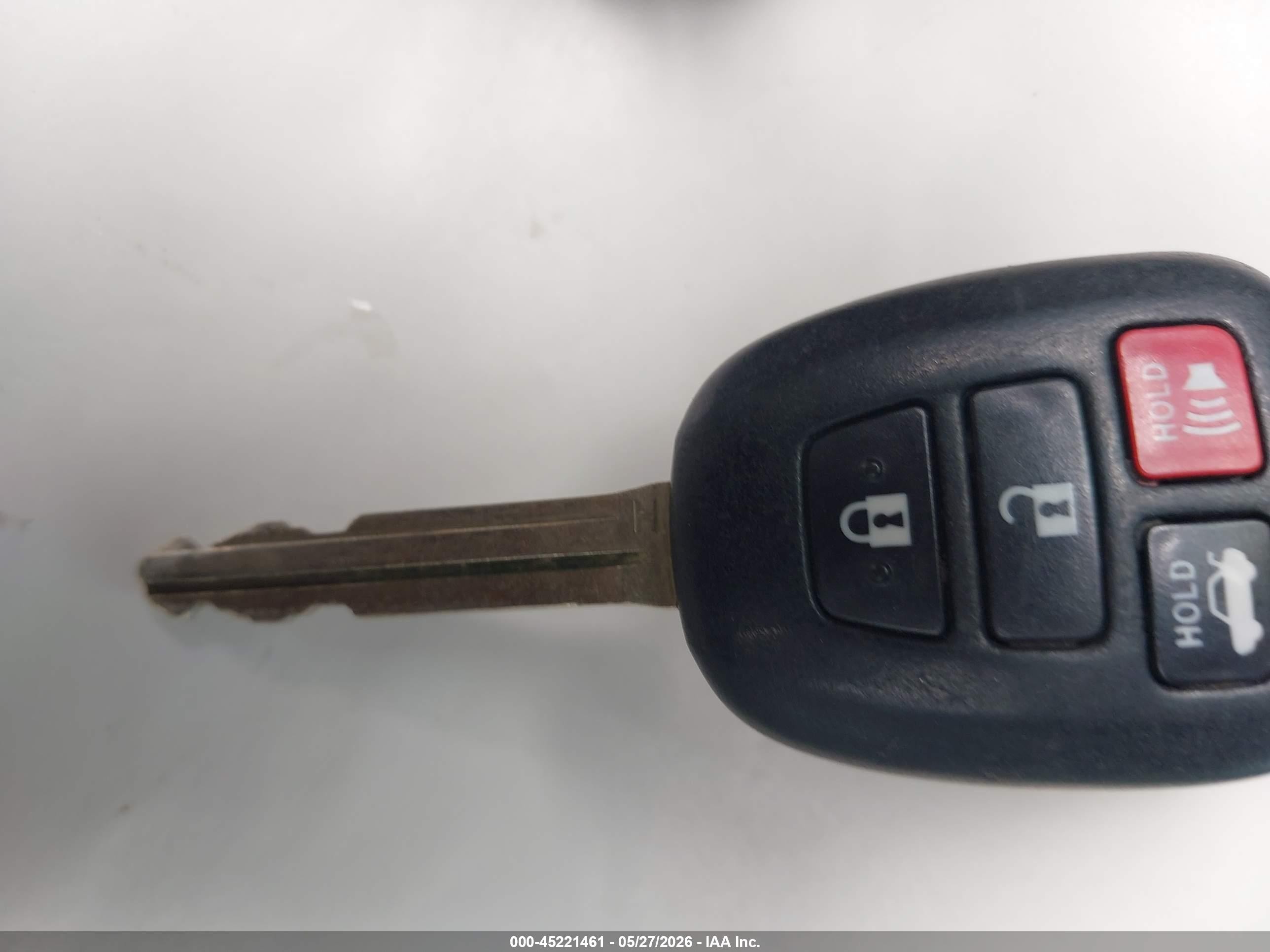 2015 Toyota Camry Le Silver vin: 4T1BF1FK7FU071957