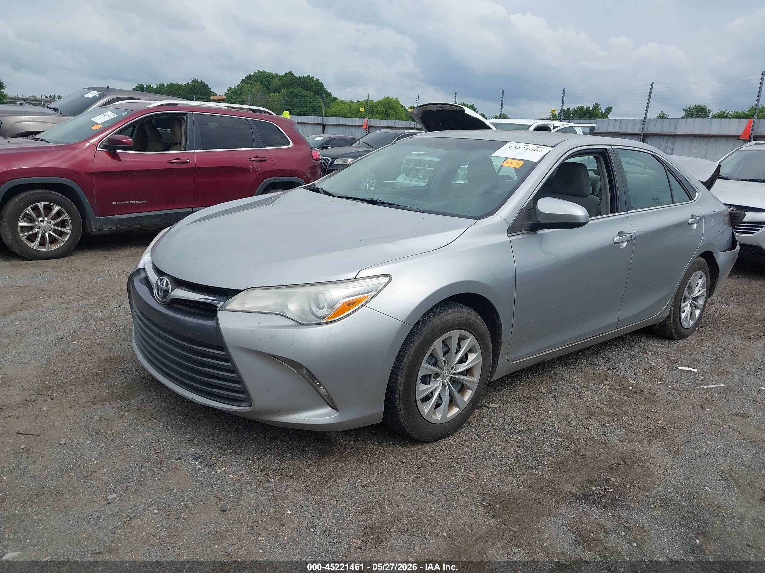2015 Toyota Camry Le Silver vin: 4T1BF1FK7FU071957