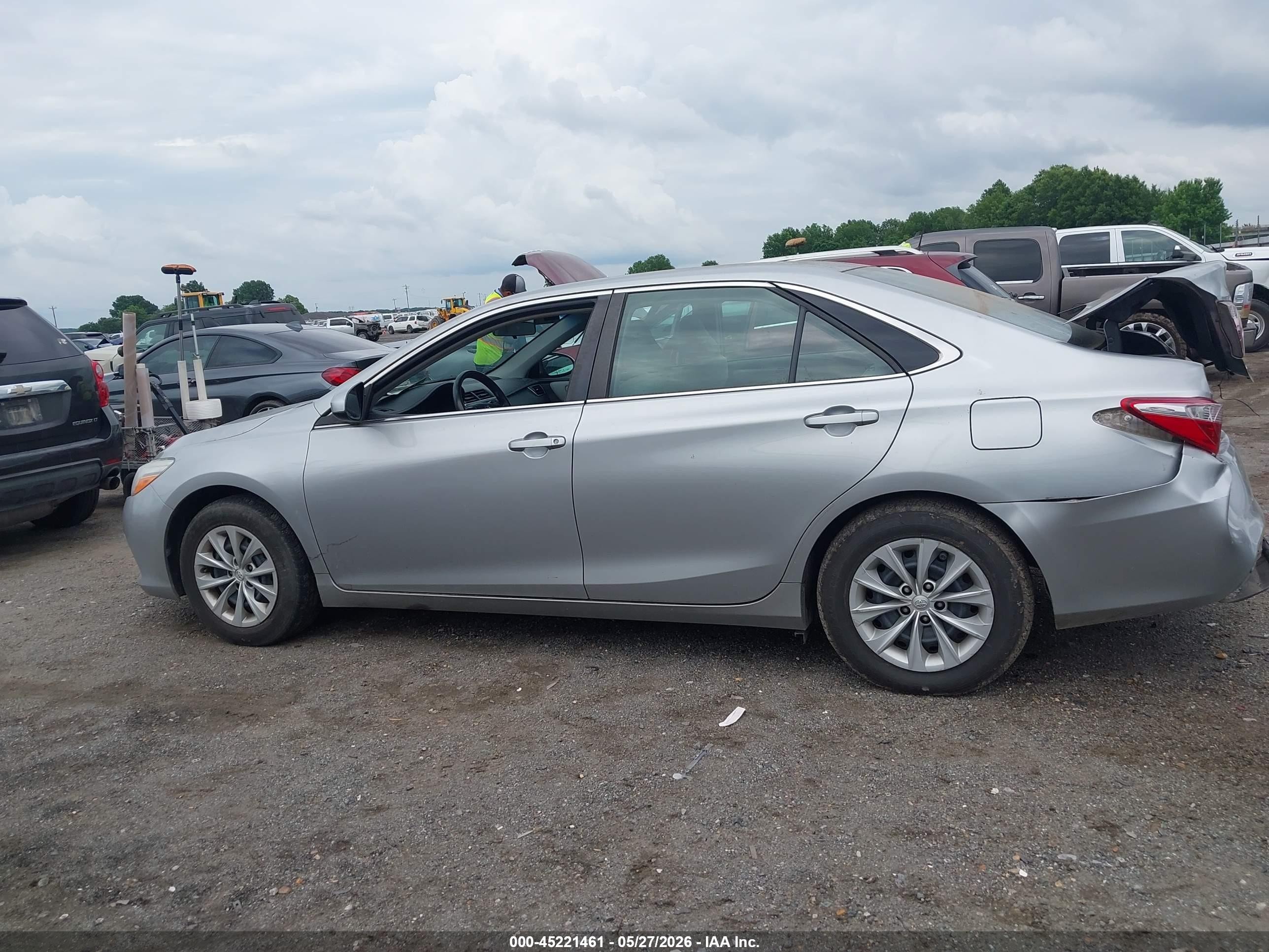 2015 Toyota Camry Le Silver vin: 4T1BF1FK7FU071957