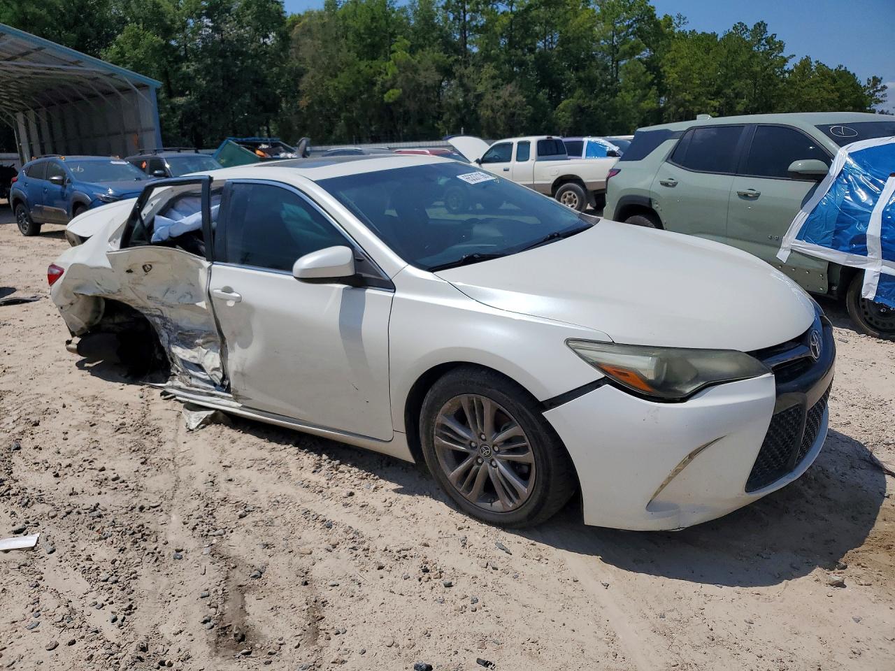 2015 Toyota Camry Se White vin: 4T1BF1FK7FU085440