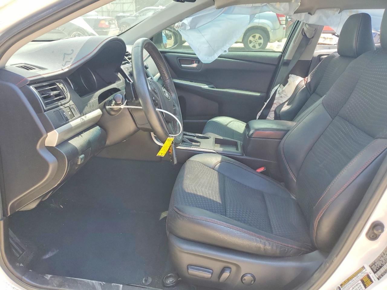 2015 Toyota Camry Se White vin: 4T1BF1FK7FU085440
