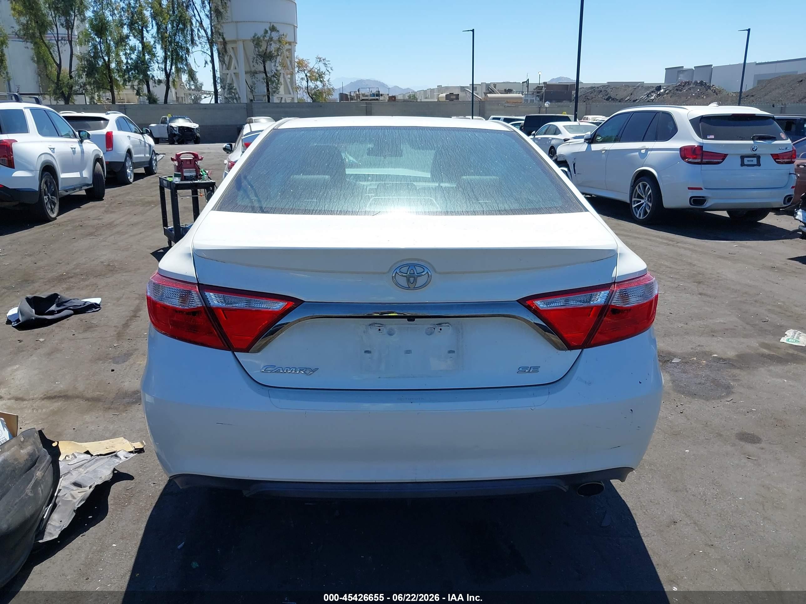 2015 Toyota Camry Se White vin: 4T1BF1FK7FU094008