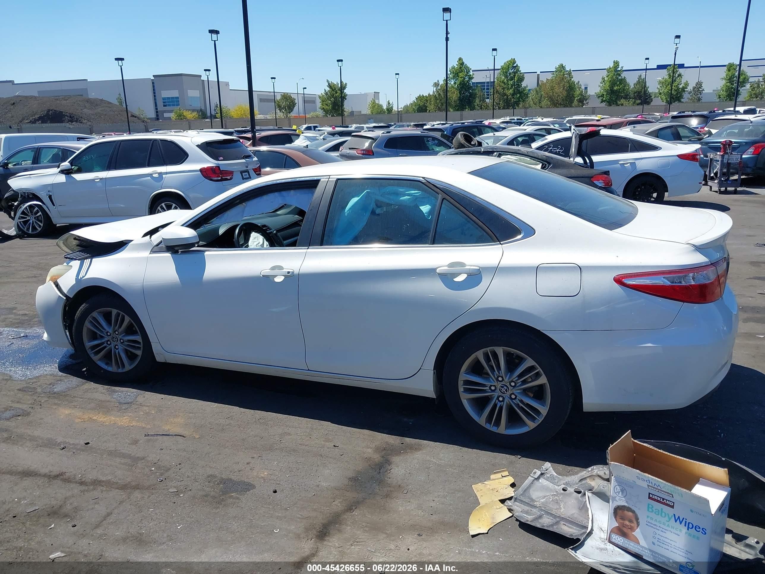 2015 Toyota Camry Se White vin: 4T1BF1FK7FU094008