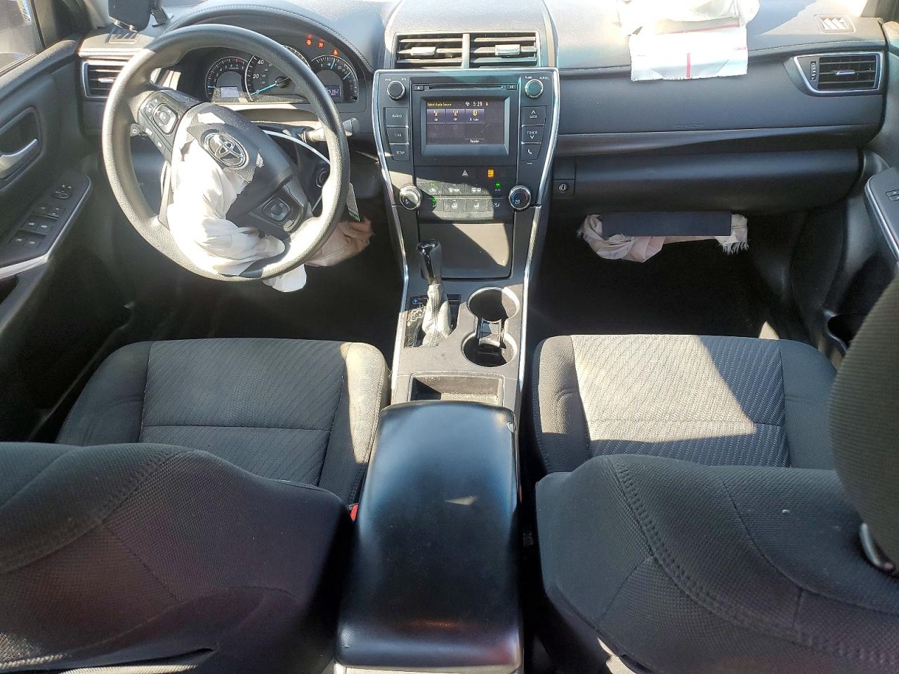 2015 Toyota Camry Le Белый vin: 4T1BF1FK7FU102110