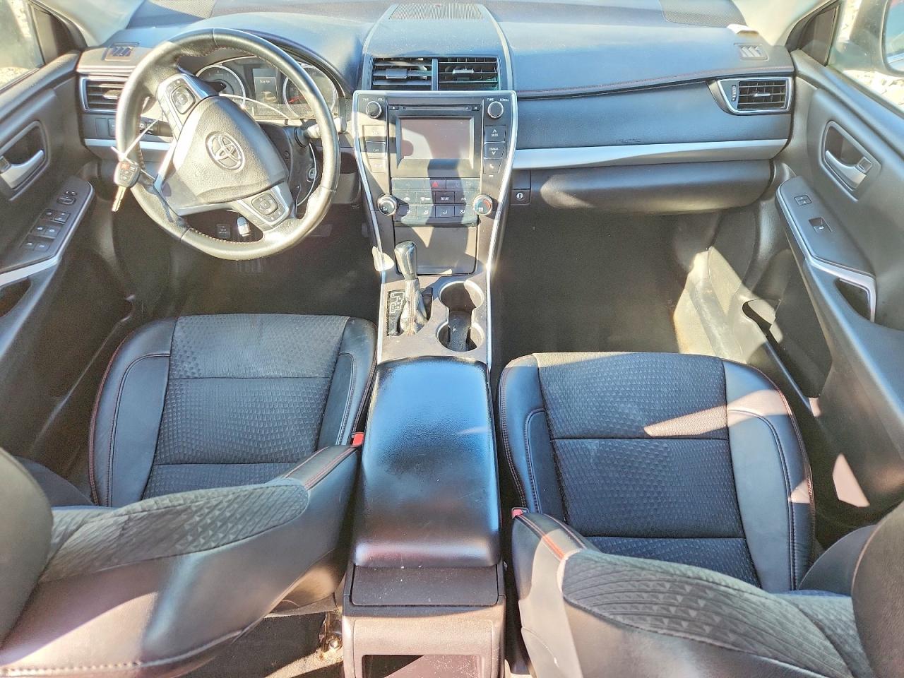 2015 Toyota Camry Se White vin: 4T1BF1FK7FU104553