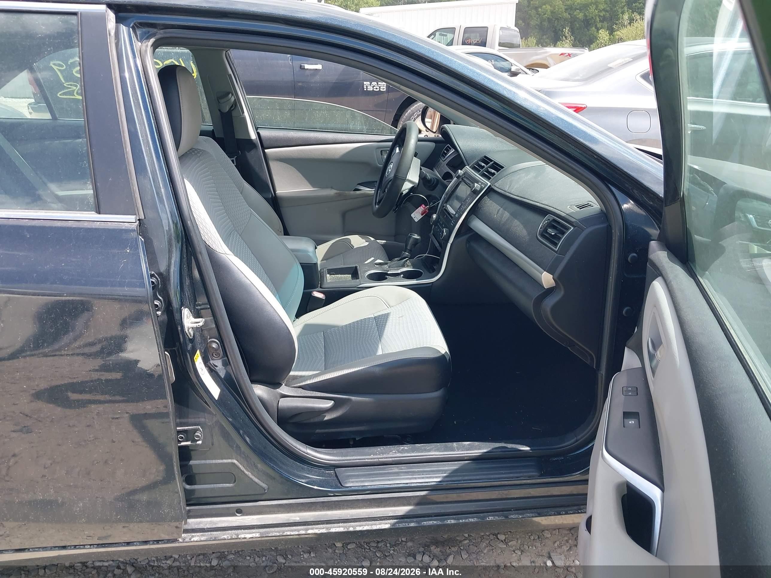 2015 Toyota Camry Se Dark Blue vin: 4T1BF1FK7FU110109