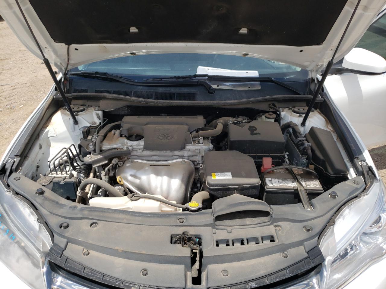 2015 Toyota Camry Le White vin: 4T1BF1FK7FU110613