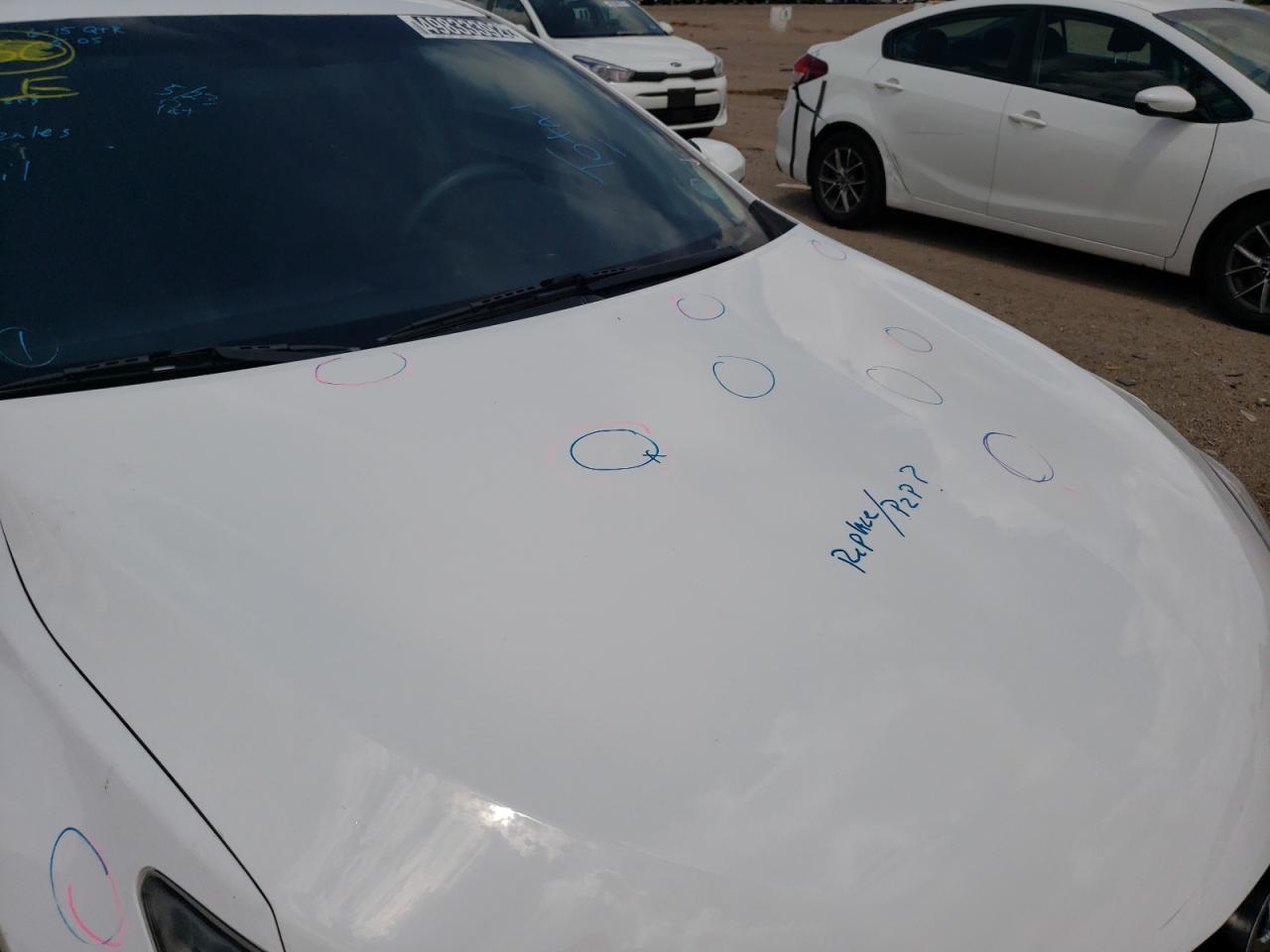 2015 Toyota Camry Le White vin: 4T1BF1FK7FU110613