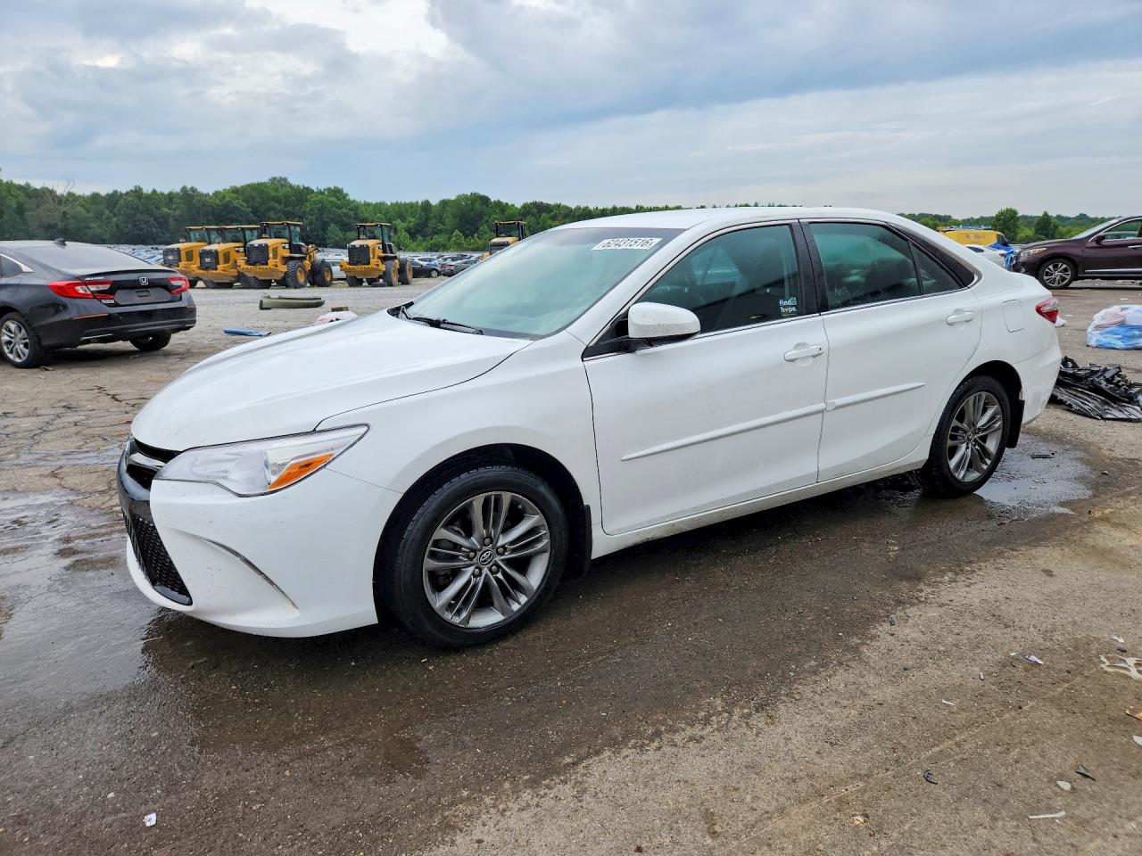 2015 Toyota Camry Se White vin: 4T1BF1FK7FU110689