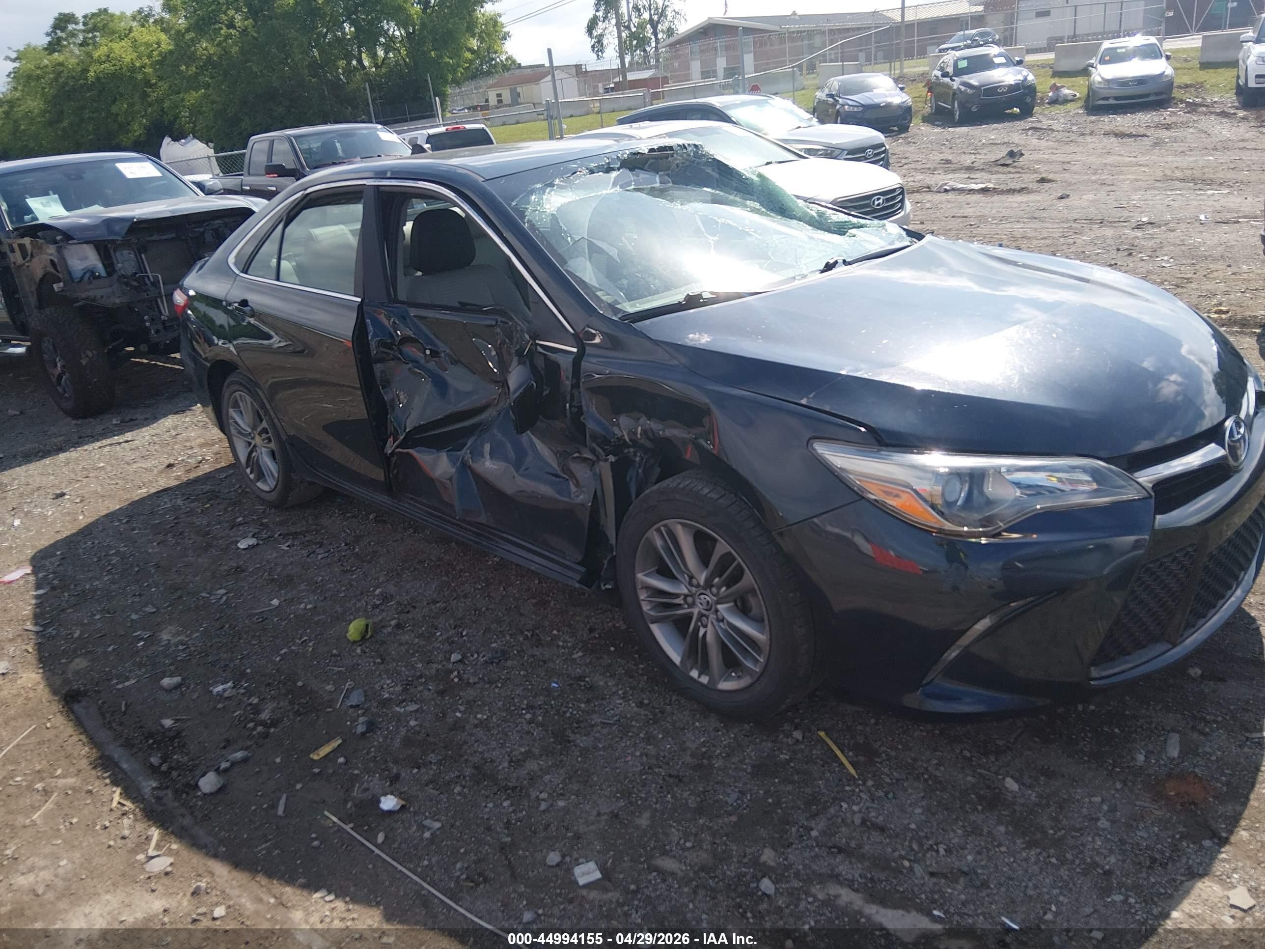 2015 Toyota Camry Se Dark Blue vin: 4T1BF1FK7FU116072