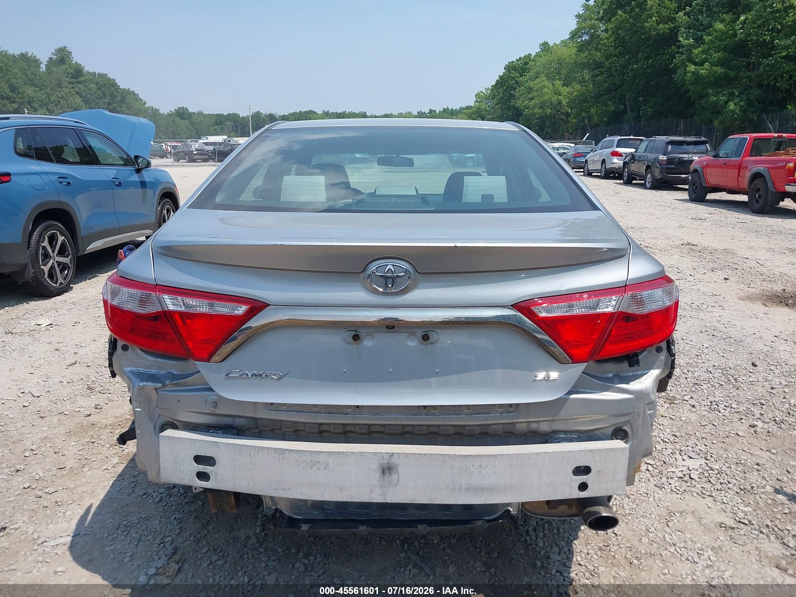 2015 Toyota Camry Se Серебряный vin: 4T1BF1FK7FU474983