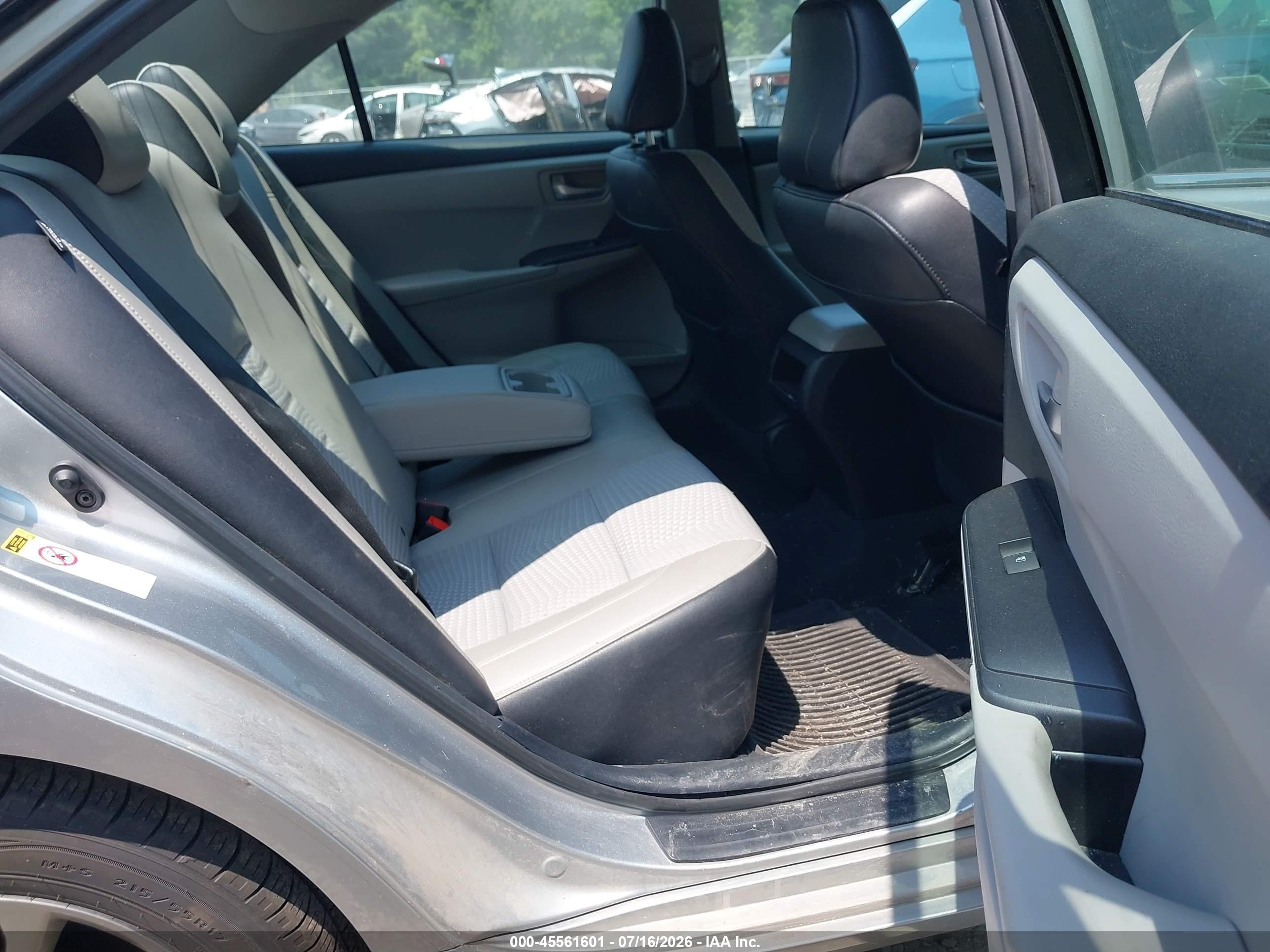 2015 Toyota Camry Se Серебряный vin: 4T1BF1FK7FU474983