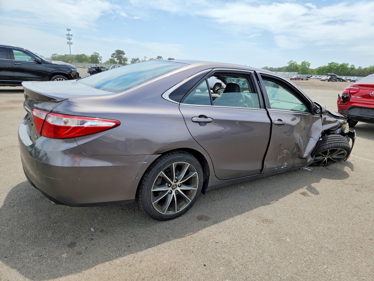 2015 Toyota Camry Xse Серый vin: 4T1BF1FK7FU481299