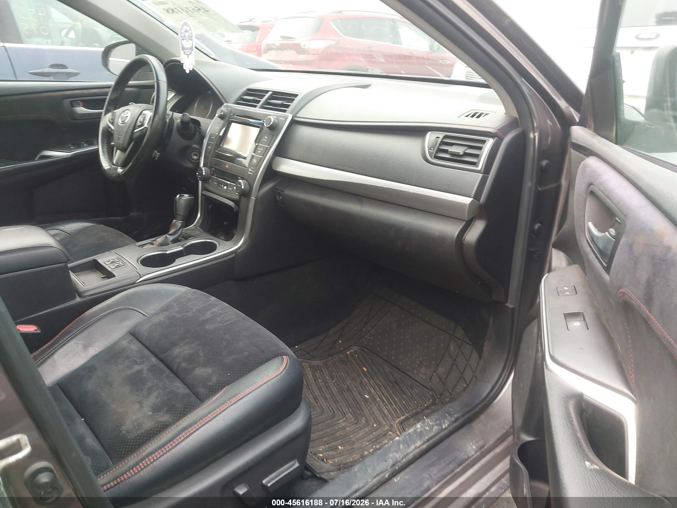 2015 Toyota Camry Xse Gray vin: 4T1BF1FK7FU483389