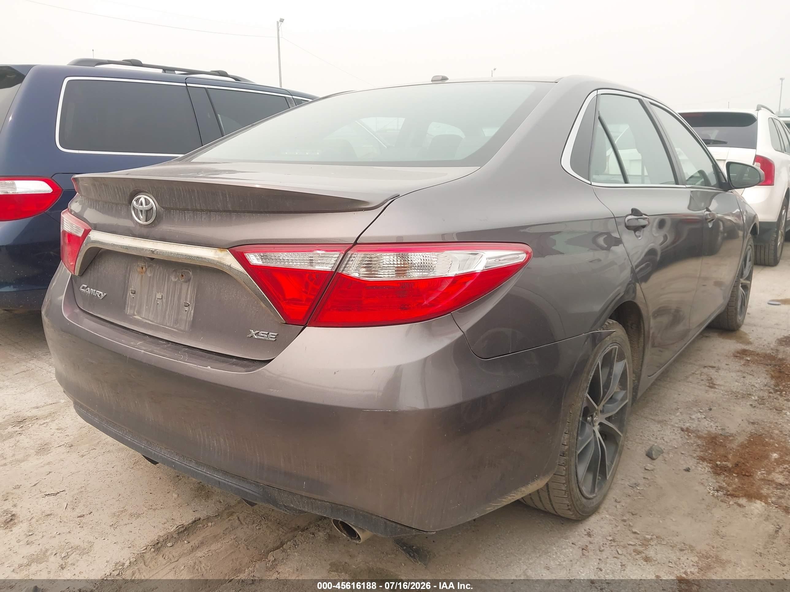 2015 Toyota Camry Xse Gray vin: 4T1BF1FK7FU483389