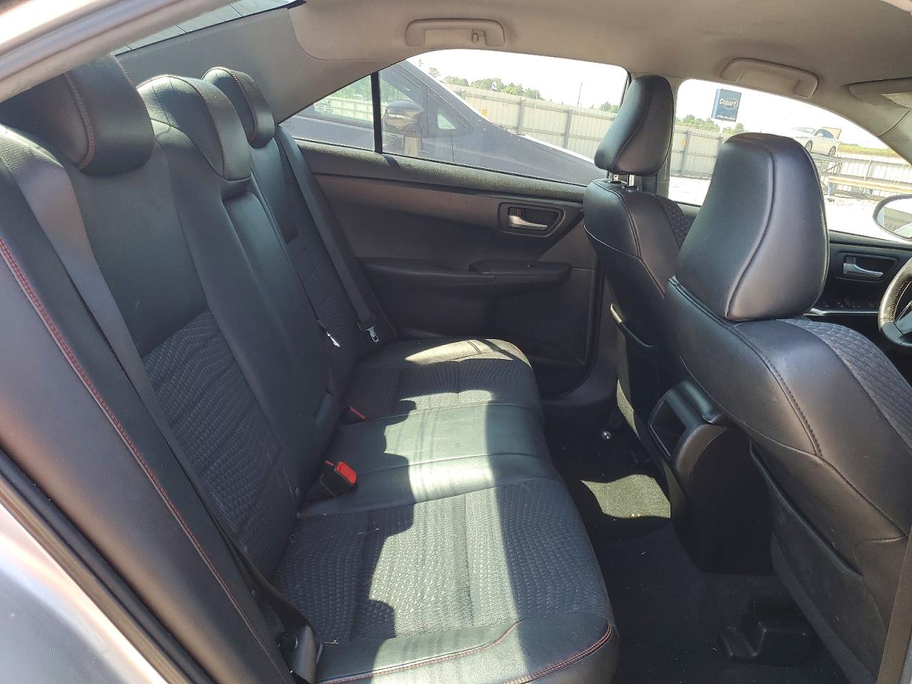 2015 Toyota Camry Se Серебряный vin: 4T1BF1FK7FU483456