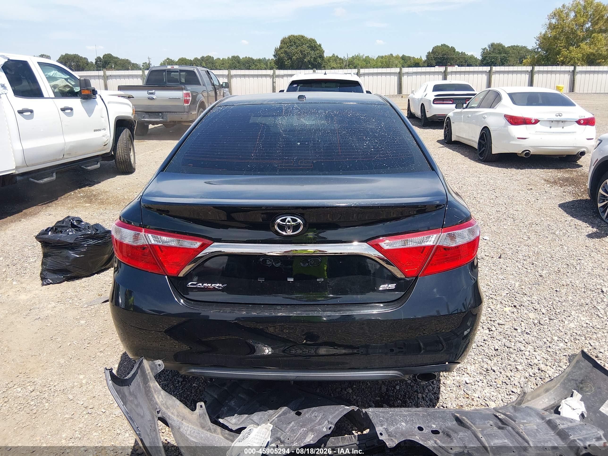 2015 Toyota Camry Se Черный vin: 4T1BF1FK7FU483828