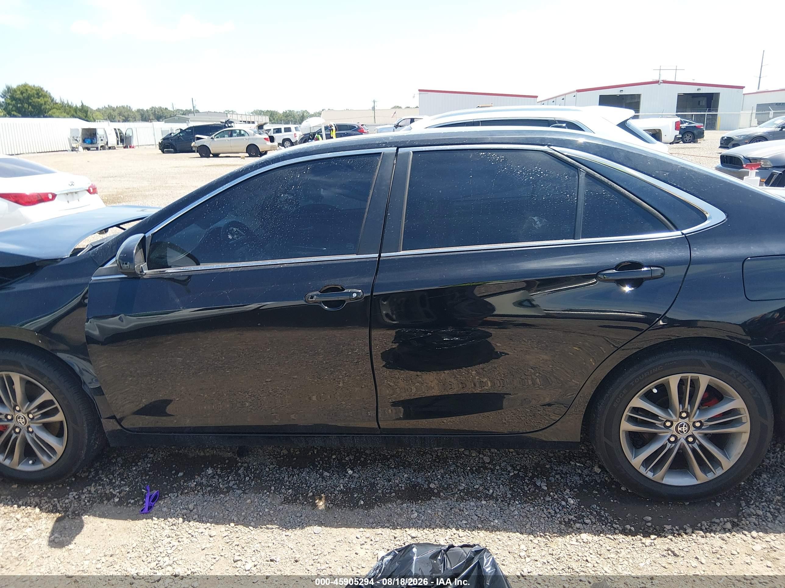 2015 Toyota Camry Se Черный vin: 4T1BF1FK7FU483828