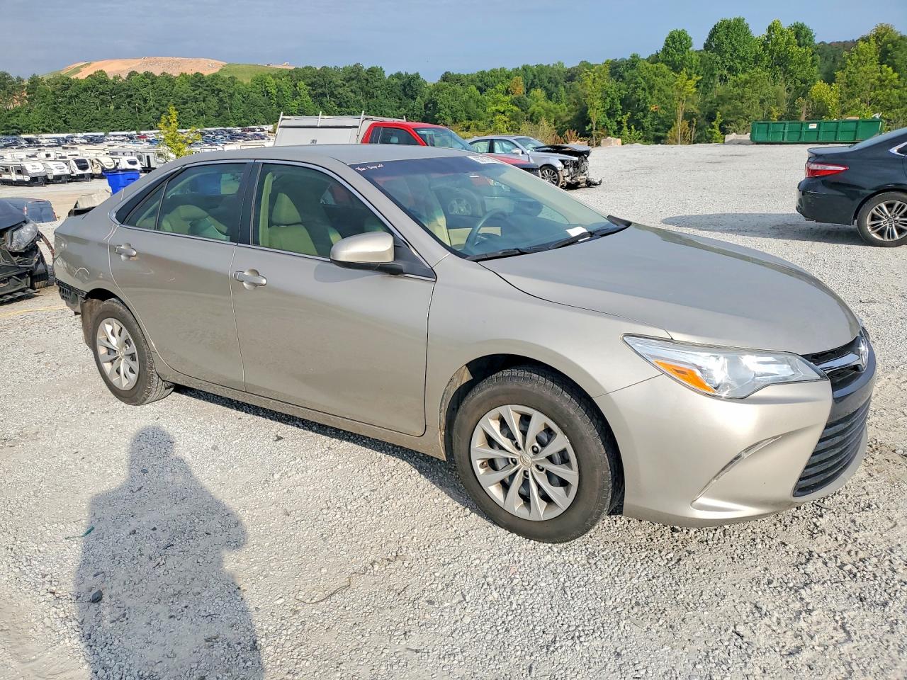 2015 Toyota Camry Le Tan vin: 4T1BF1FK7FU488477