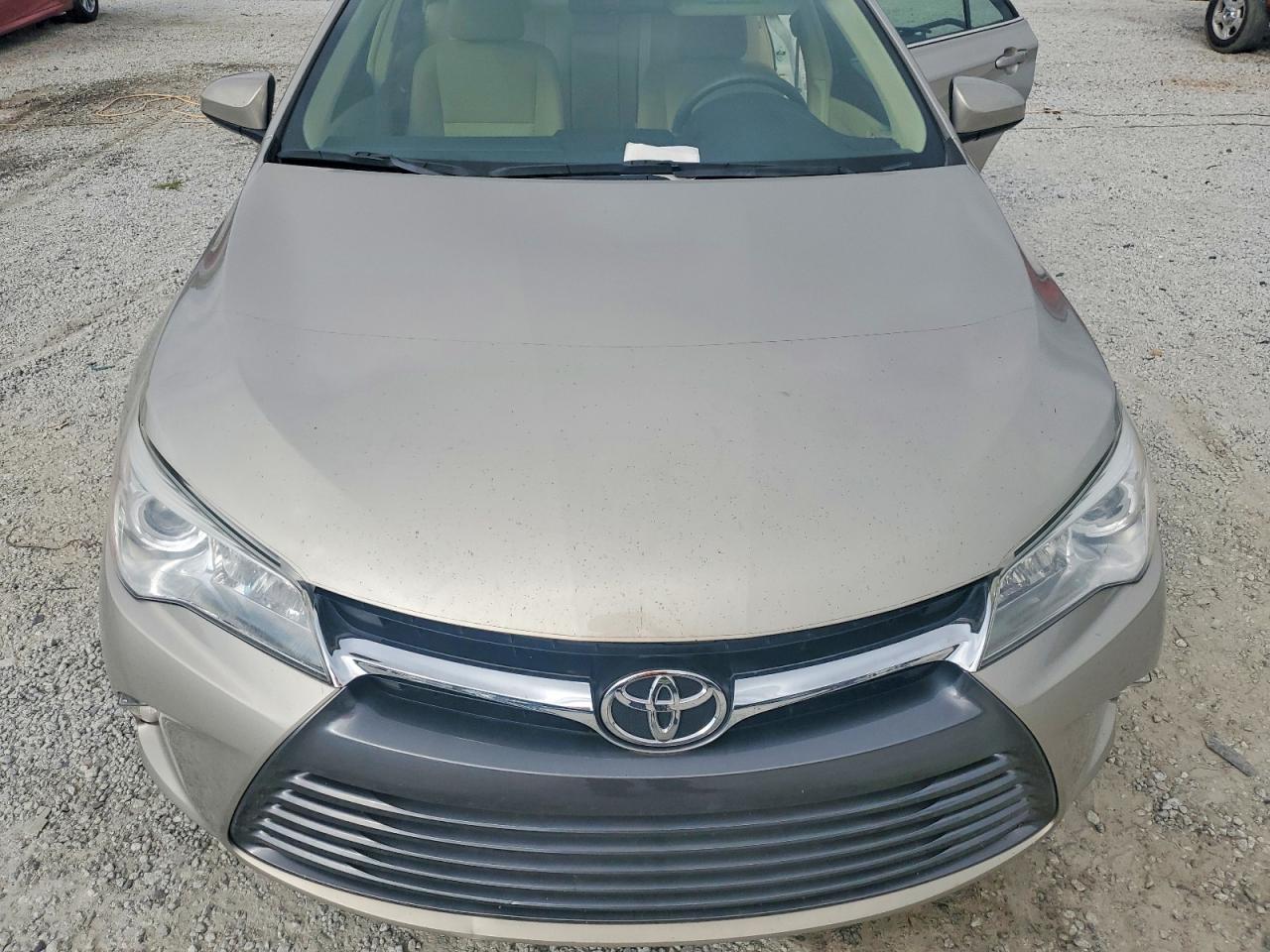 2015 Toyota Camry Le Tan vin: 4T1BF1FK7FU488477
