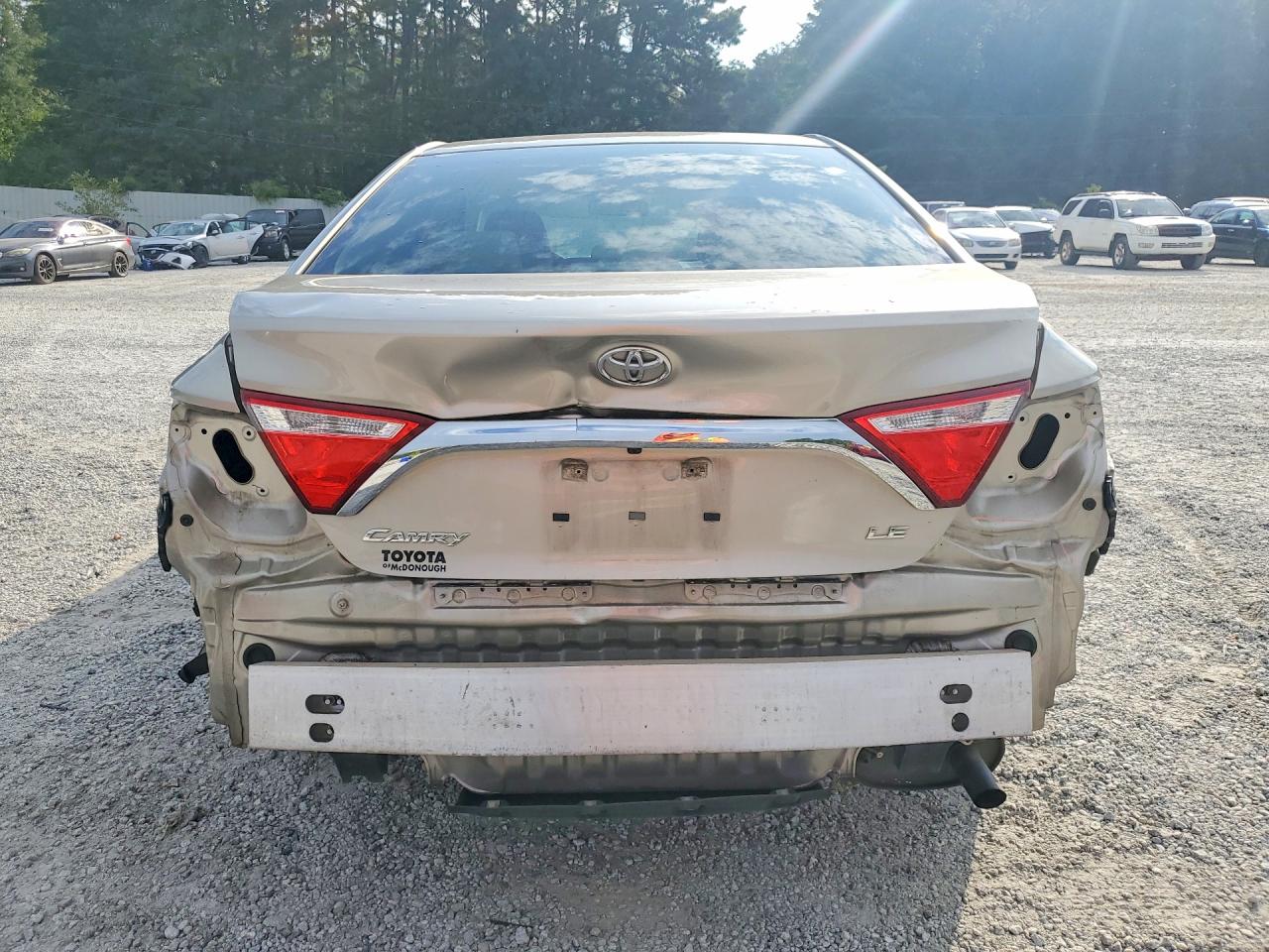 2015 Toyota Camry Le Tan vin: 4T1BF1FK7FU488477