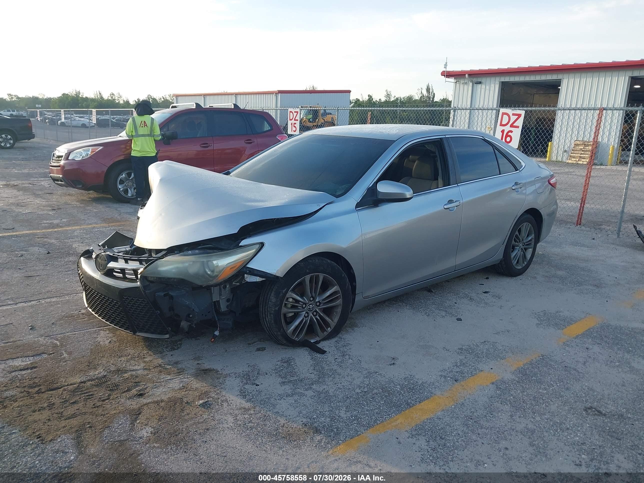 2015 Toyota Camry Se Silver vin: 4T1BF1FK7FU499737