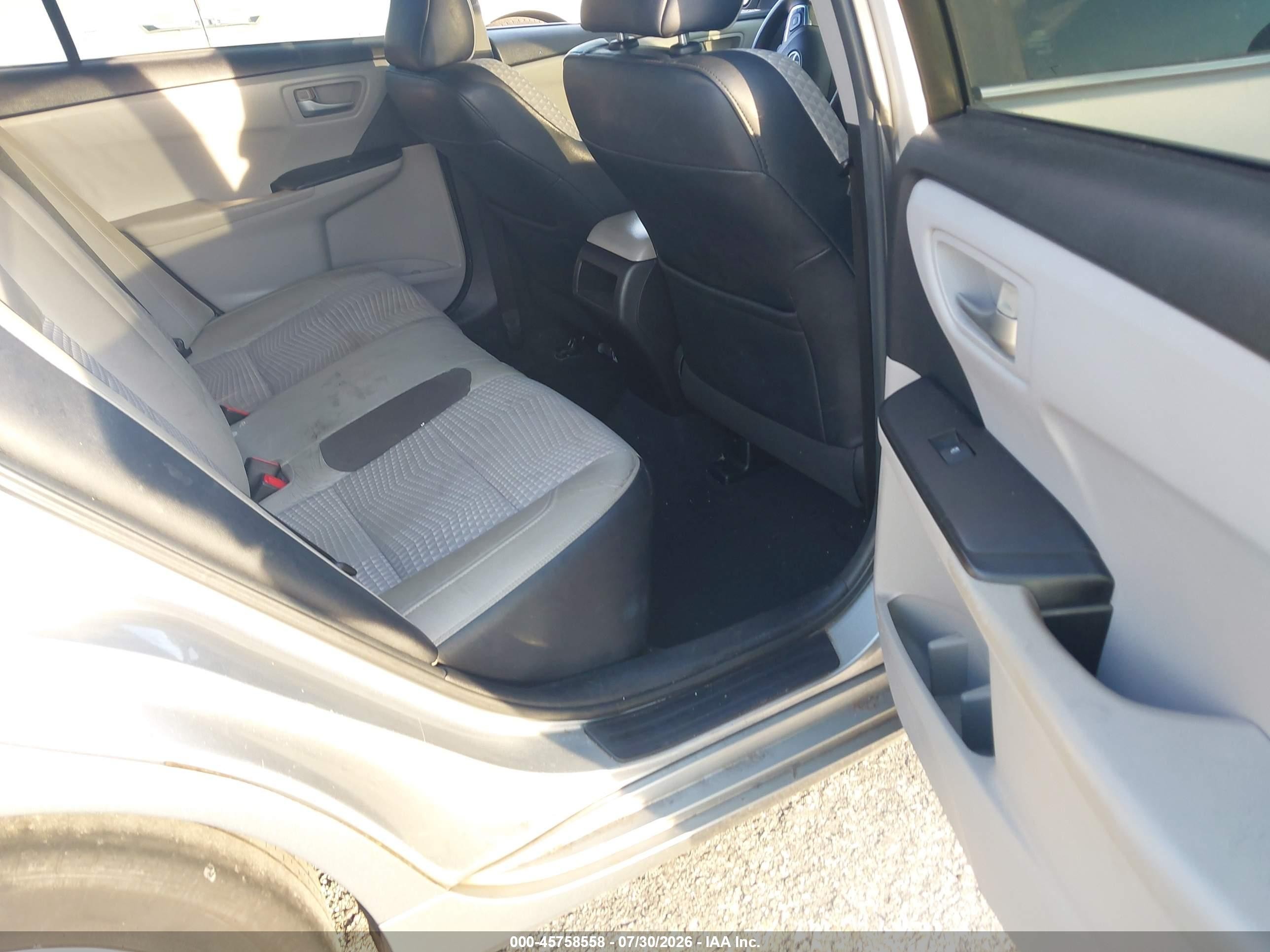 2015 Toyota Camry Se Silver vin: 4T1BF1FK7FU499737