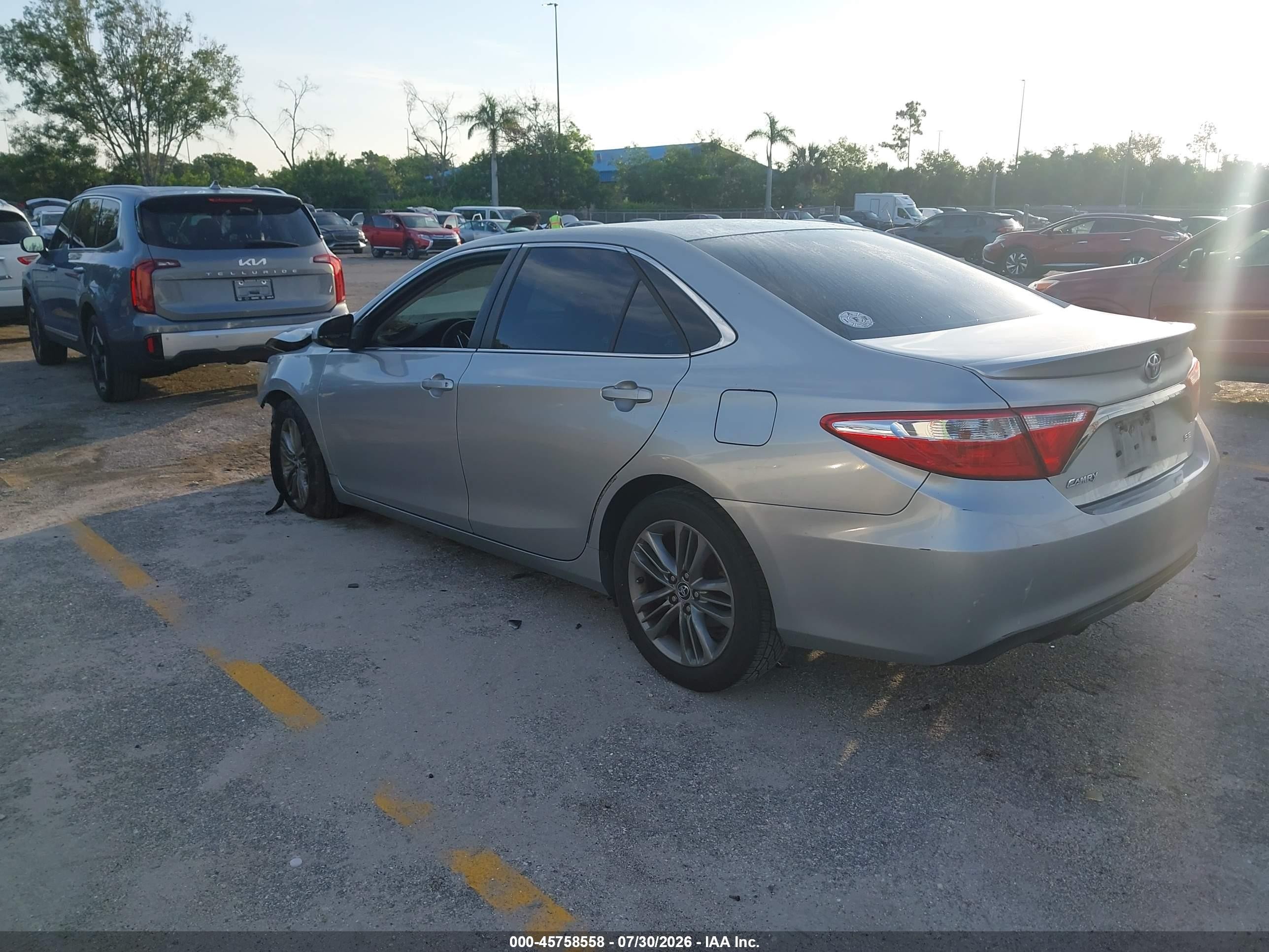 2015 Toyota Camry Se Silver vin: 4T1BF1FK7FU499737