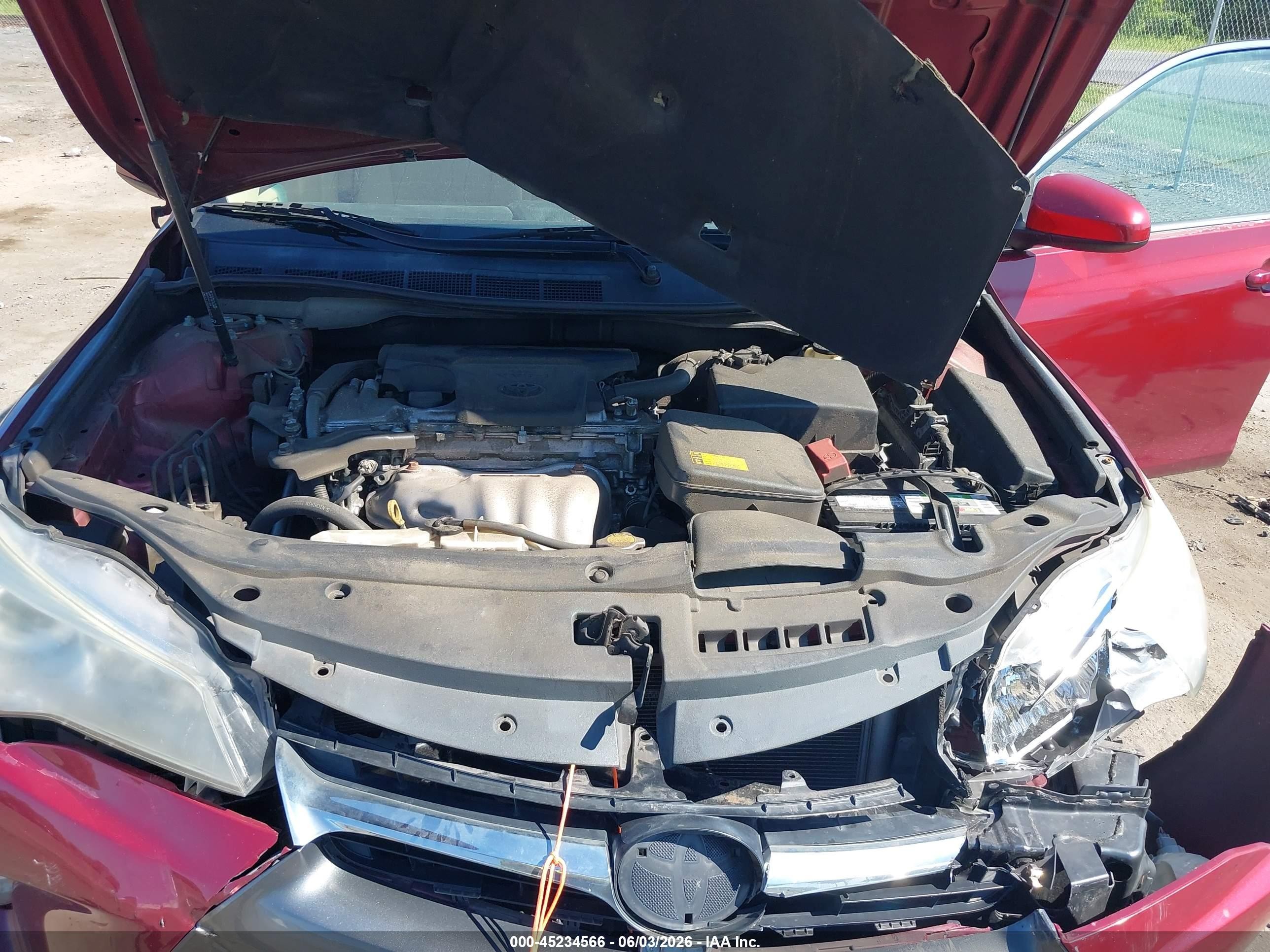 2015 Toyota Camry Le Red vin: 4T1BF1FK7FU880424
