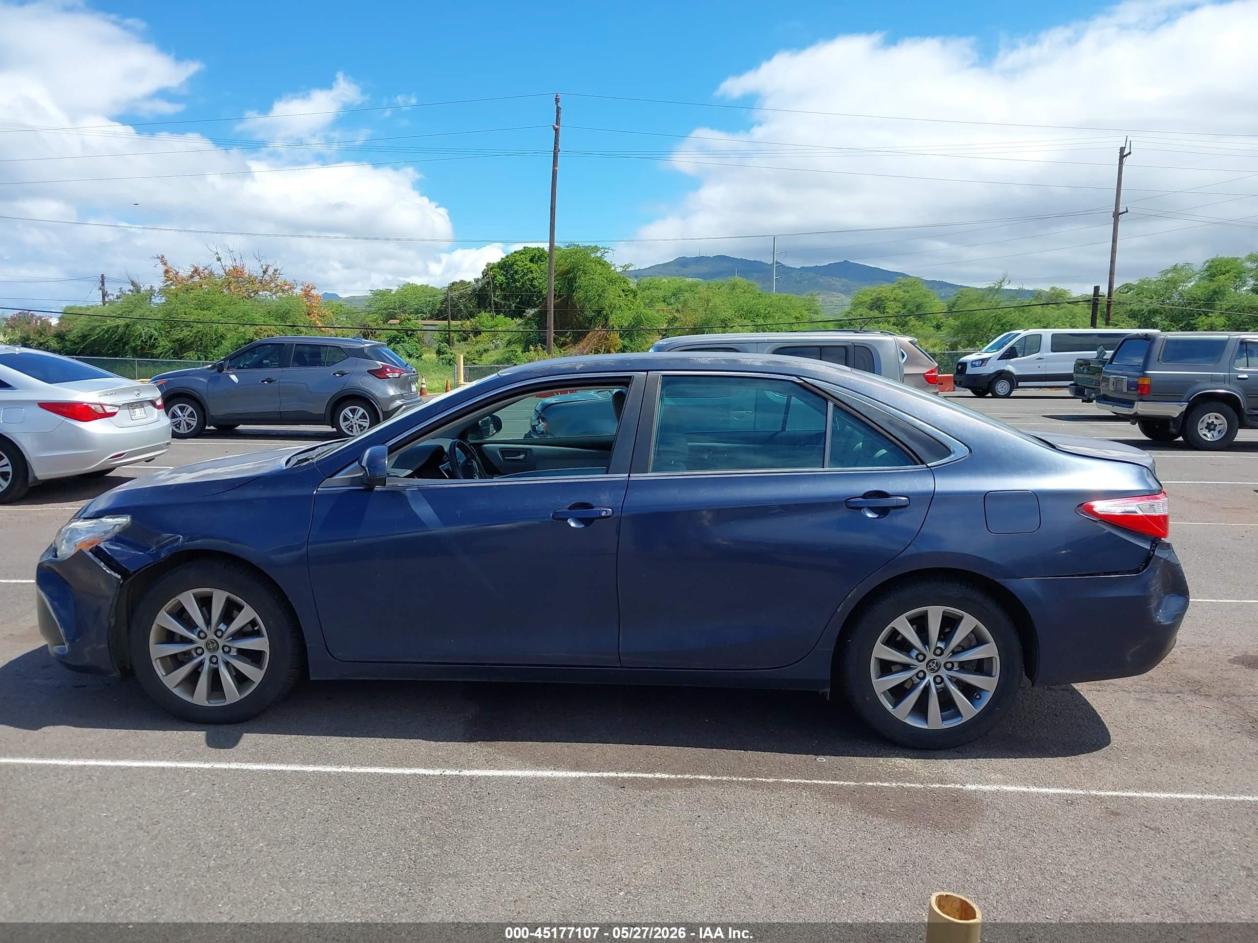 2015 Toyota Camry Le/se/xle/xse Blue vin: 4T1BF1FK7FU897997