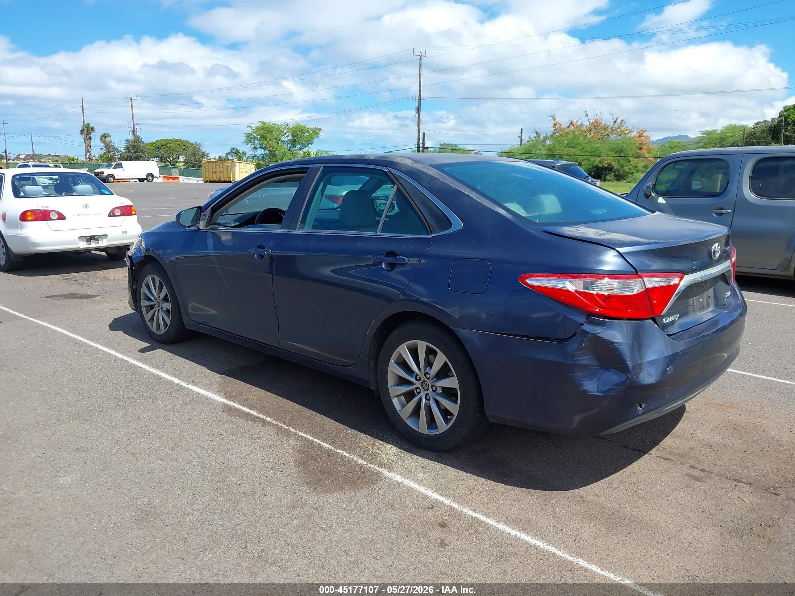 2015 Toyota Camry Le/se/xle/xse Blue vin: 4T1BF1FK7FU897997