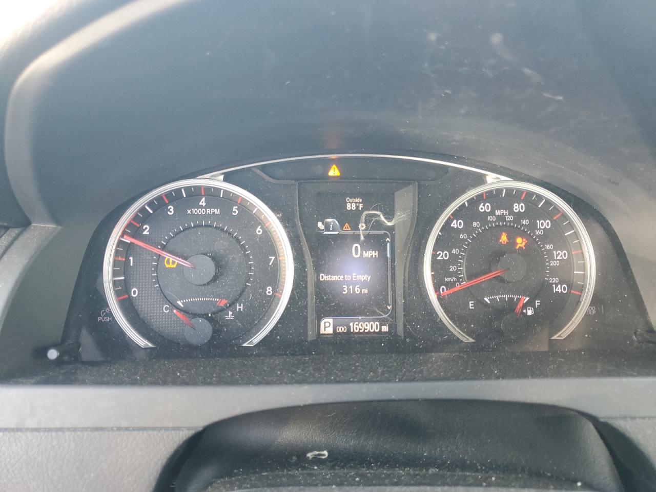2015 Toyota Camry Le Серебряный vin: 4T1BF1FK7FU898339