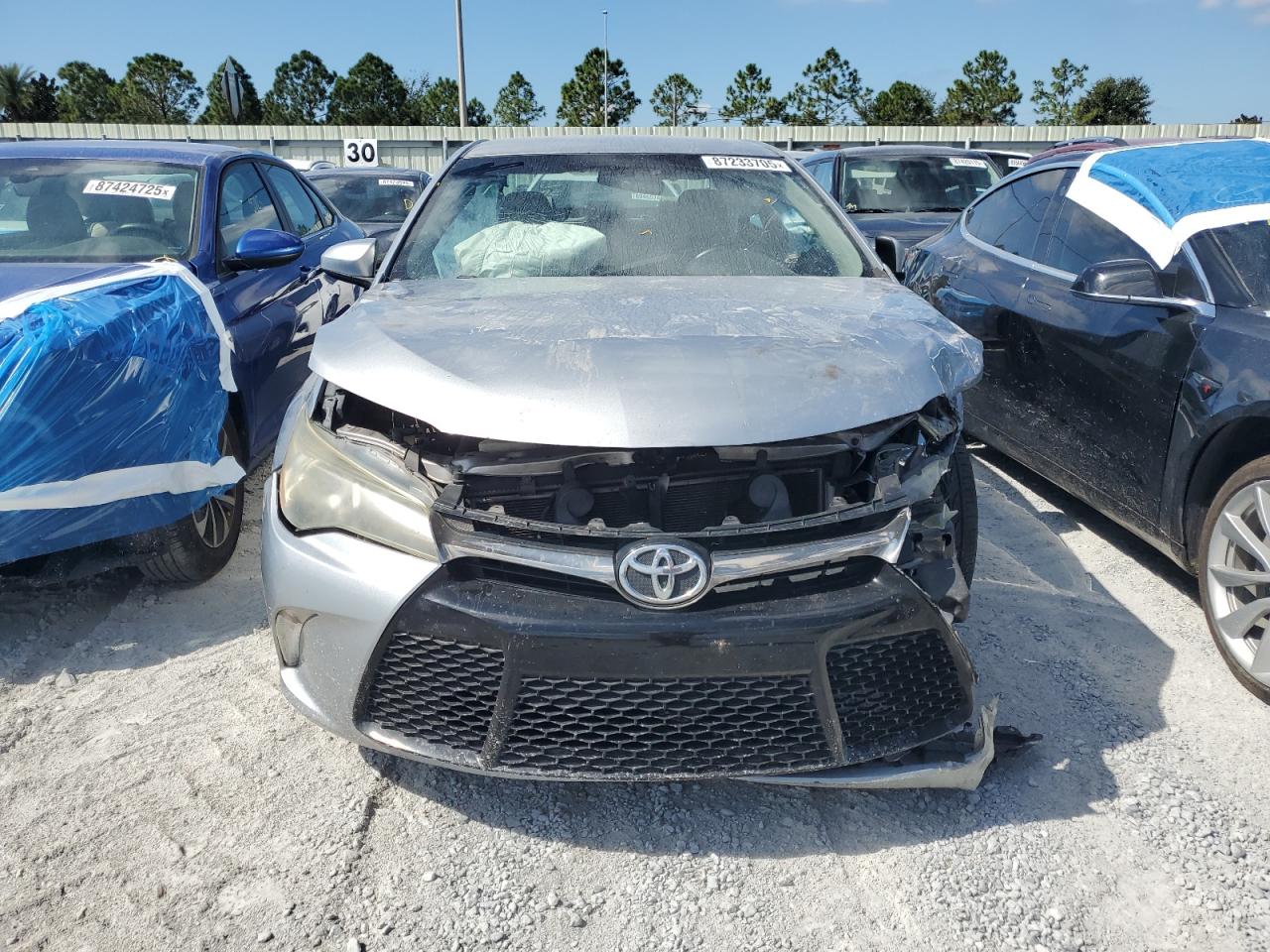 2015 Toyota Camry Le Серебряный vin: 4T1BF1FK7FU898339