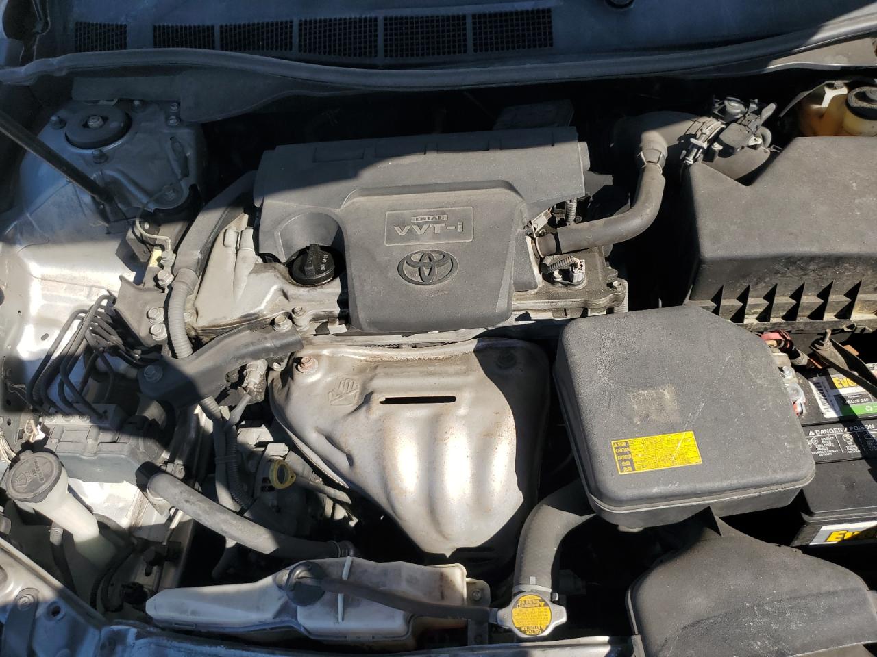 2015 Toyota Camry Le Серебряный vin: 4T1BF1FK7FU898339