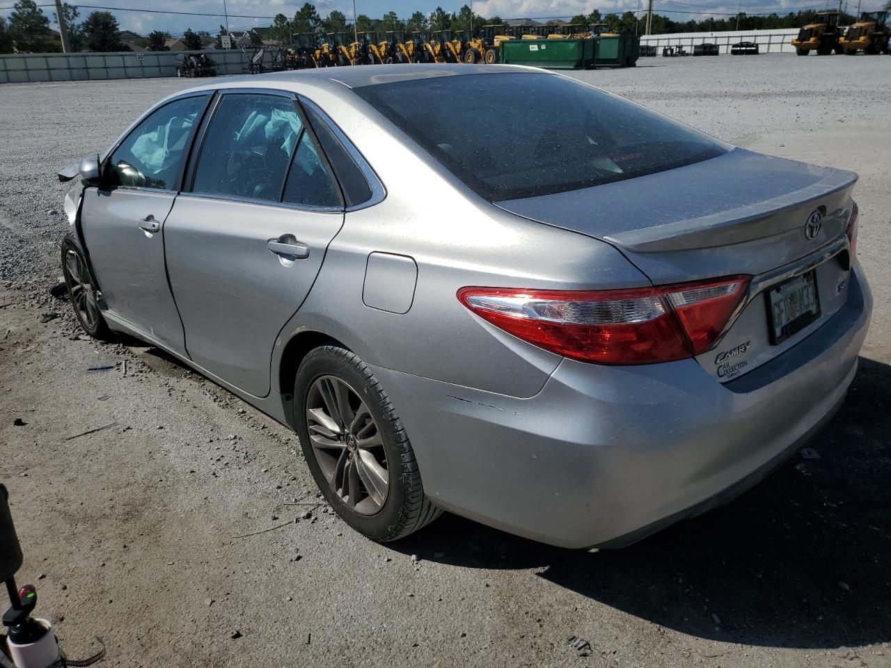 2015 Toyota Camry Le Серебряный vin: 4T1BF1FK7FU898339