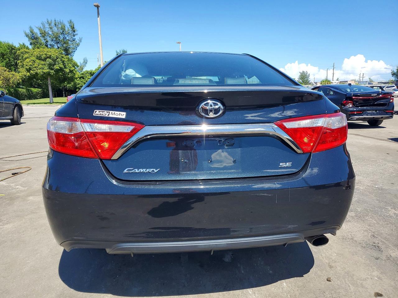 2015 Toyota Camry Se Черный vin: 4T1BF1FK7FU900526