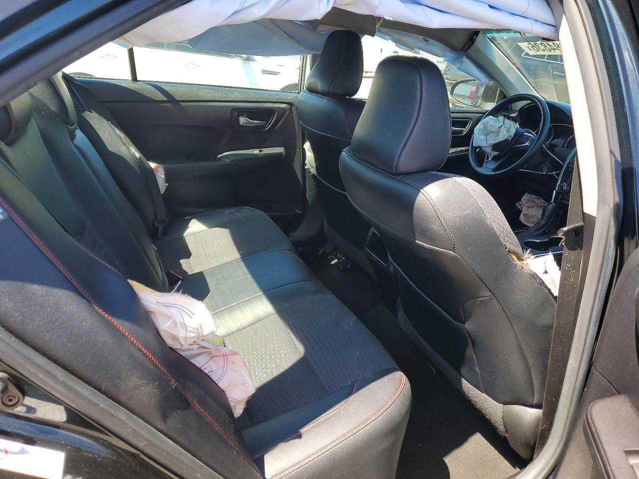 2015 Toyota Camry Se Черный vin: 4T1BF1FK7FU900526