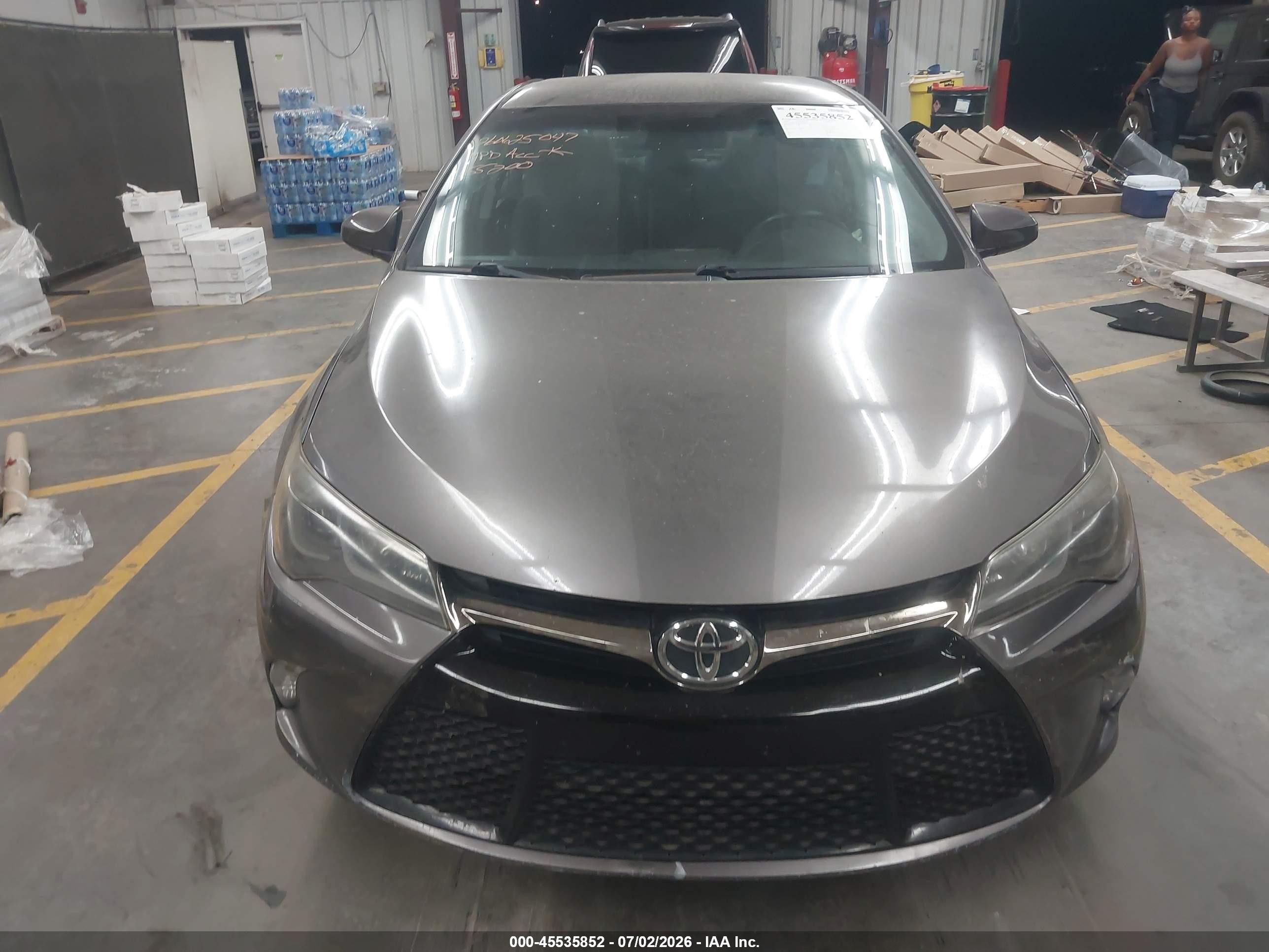 2015 Toyota Camry Se Gray vin: 4T1BF1FK7FU904897