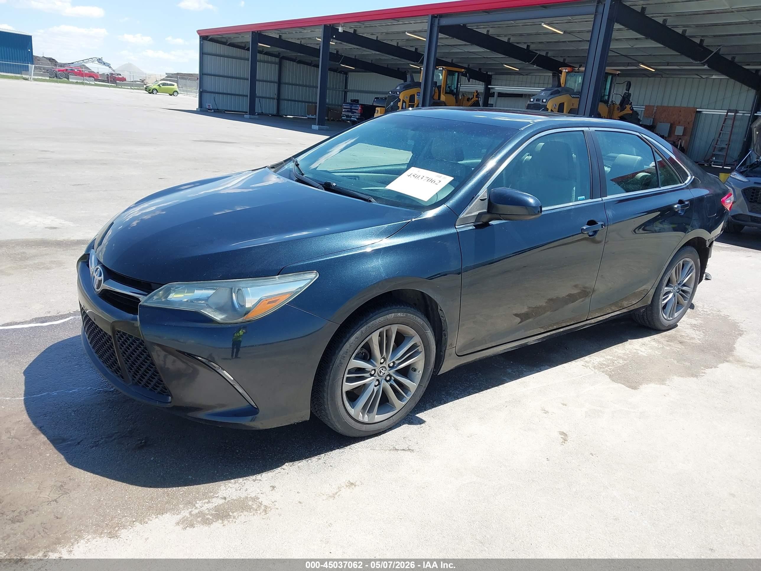2015 Toyota Camry Se Черный vin: 4T1BF1FK7FU907542