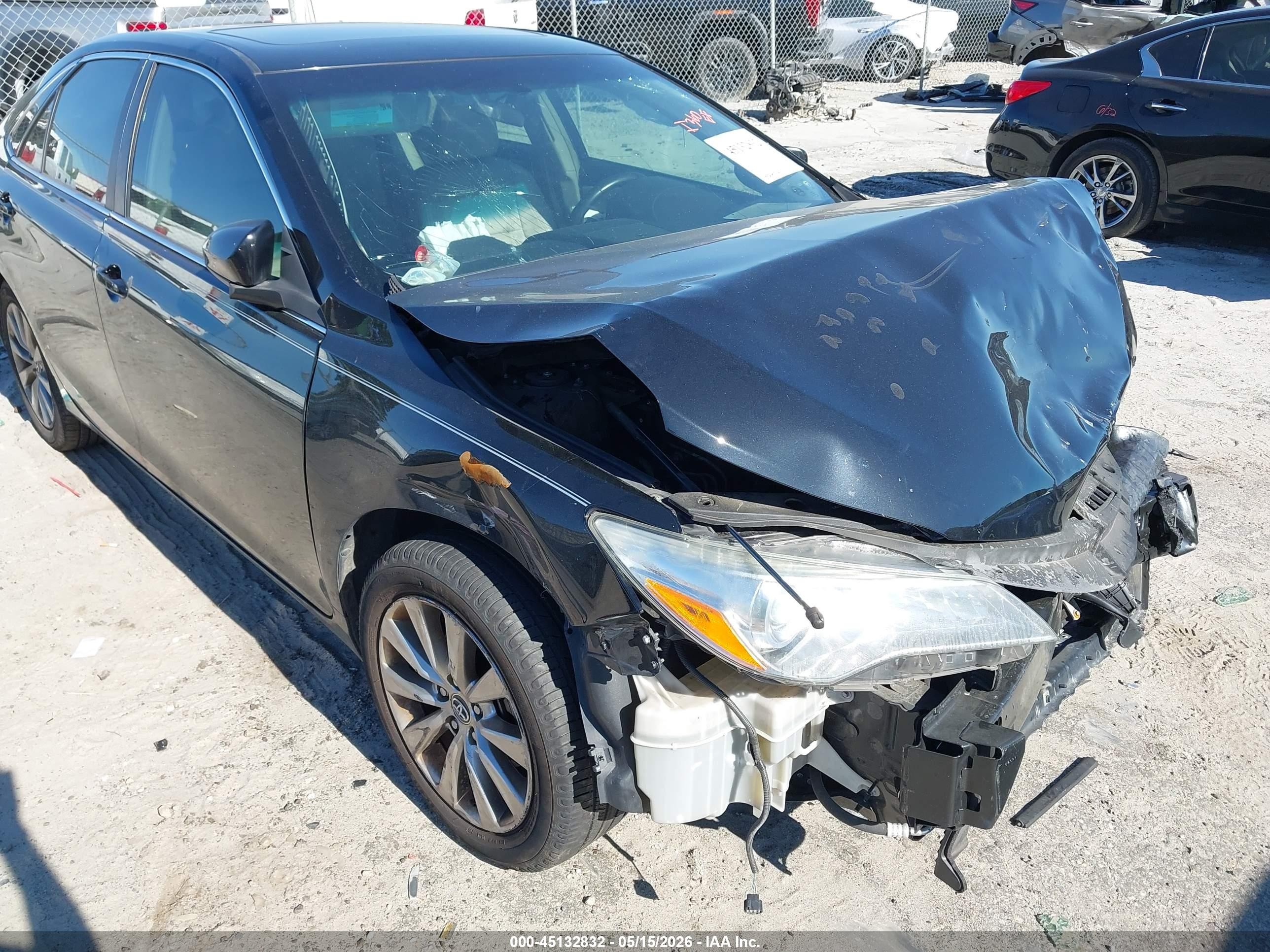 2015 Toyota Camry Xle Black vin: 4T1BF1FK7FU912238