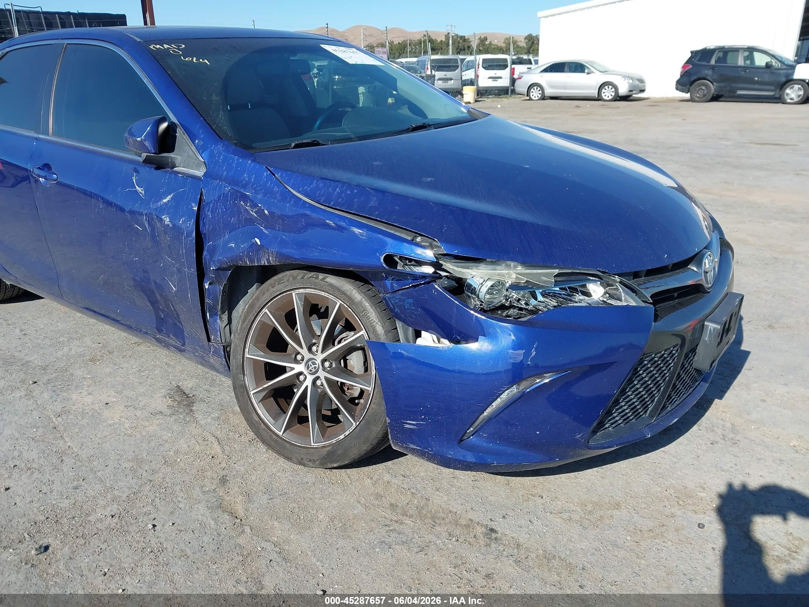 2015 Toyota Camry Xse Dark Blue vin: 4T1BF1FK7FU915544