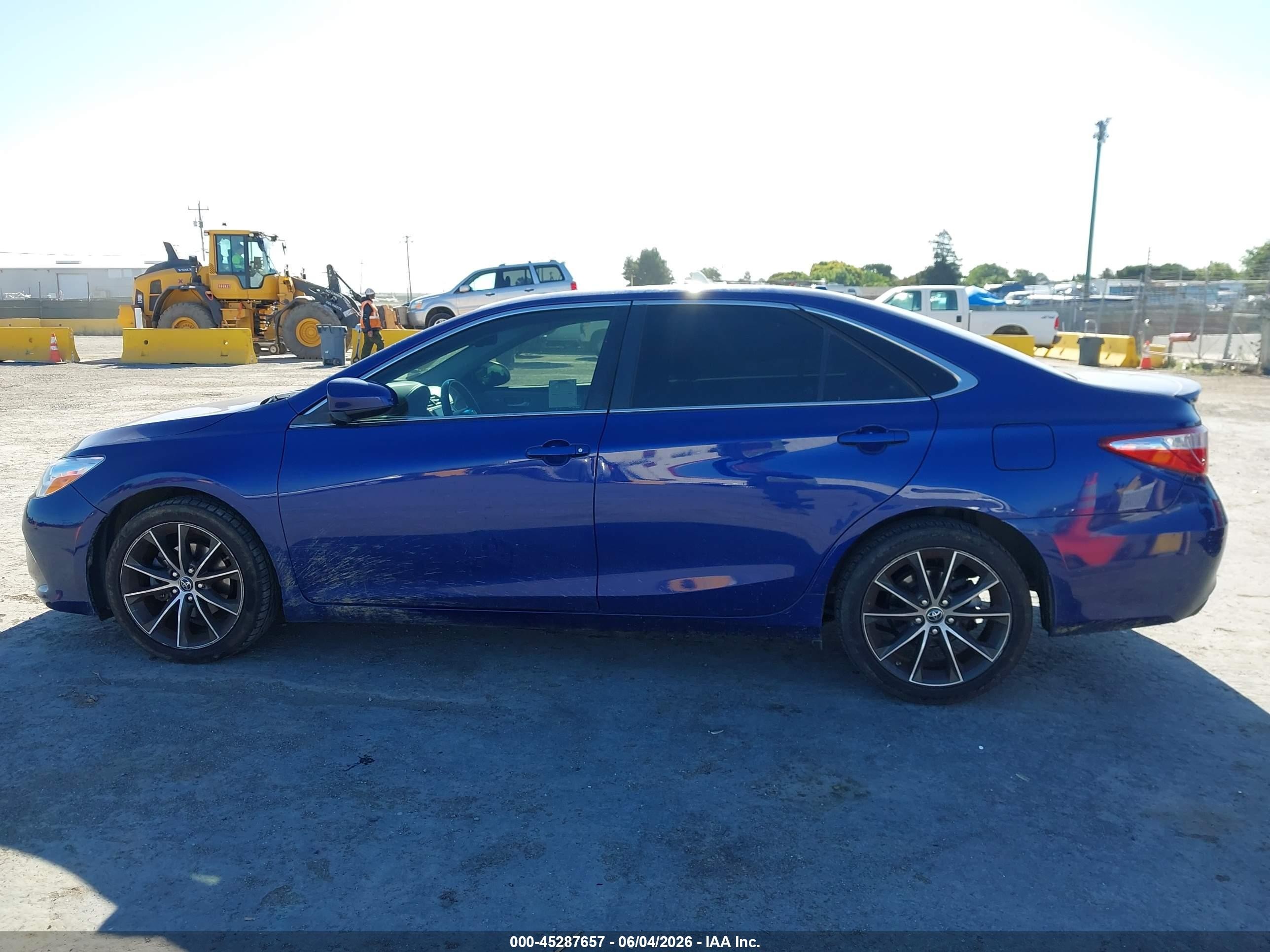 2015 Toyota Camry Xse Dark Blue vin: 4T1BF1FK7FU915544