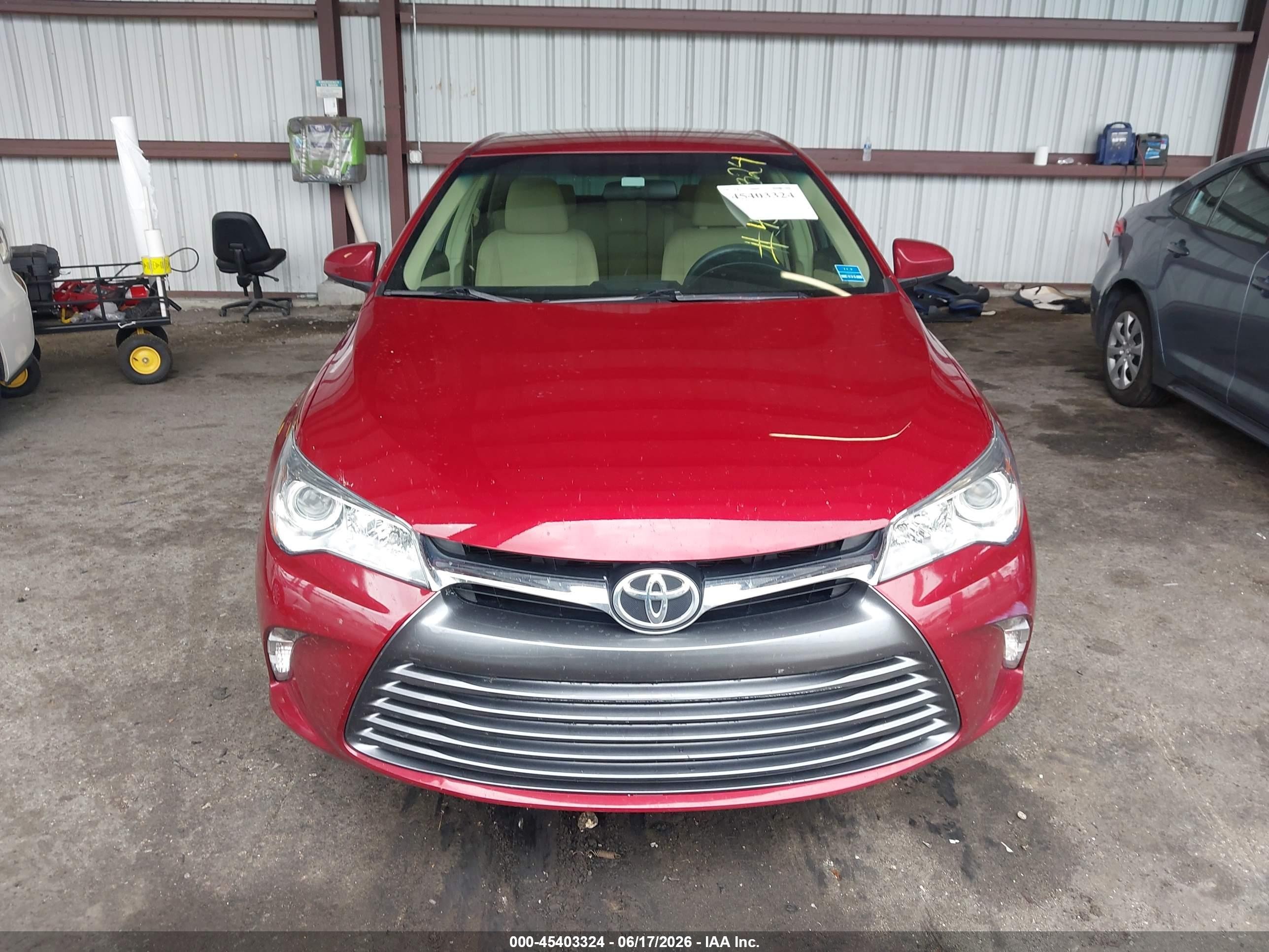 2015 Toyota Camry Le Red vin: 4T1BF1FK7FU915639