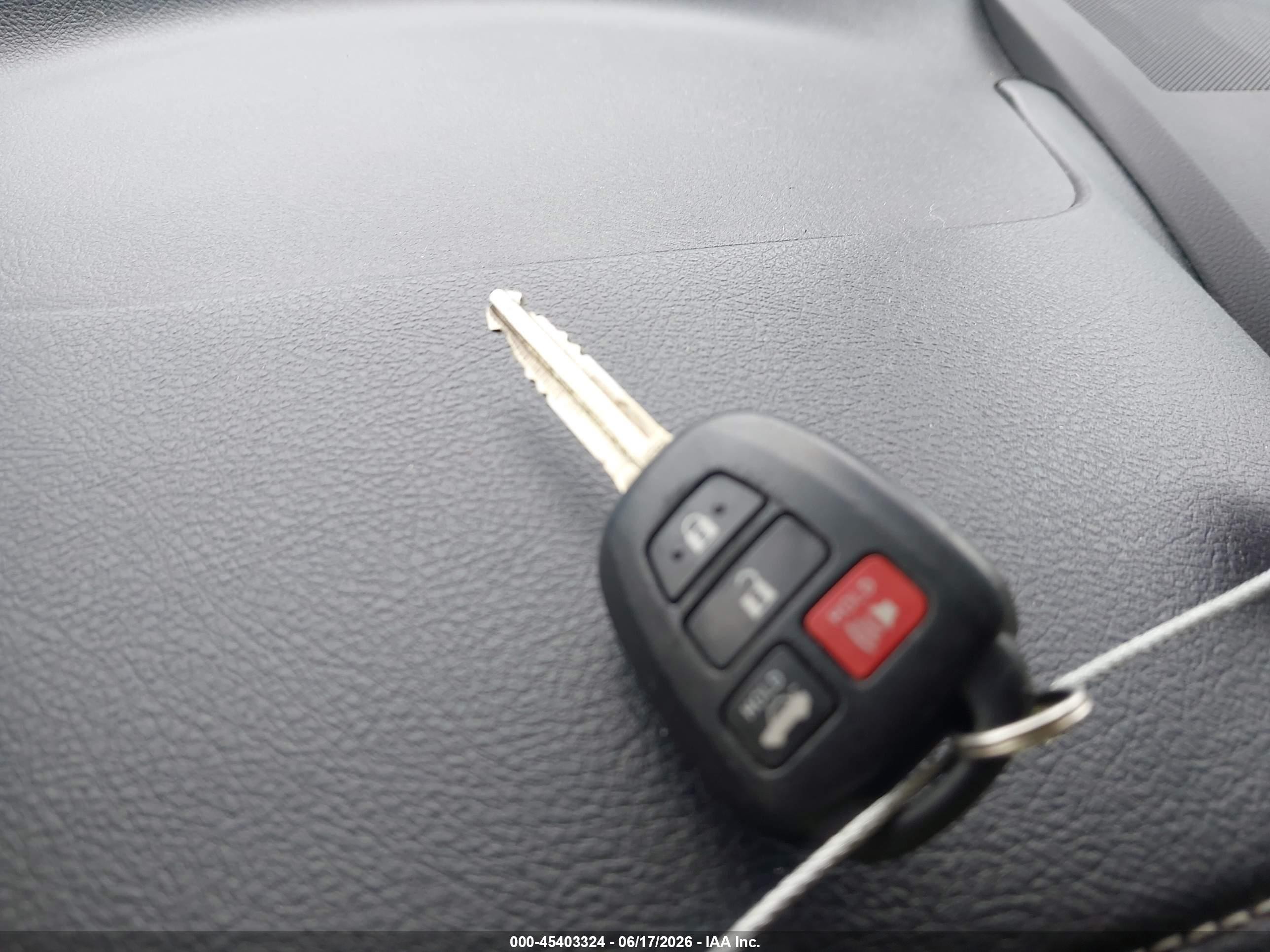 2015 Toyota Camry Le Red vin: 4T1BF1FK7FU915639