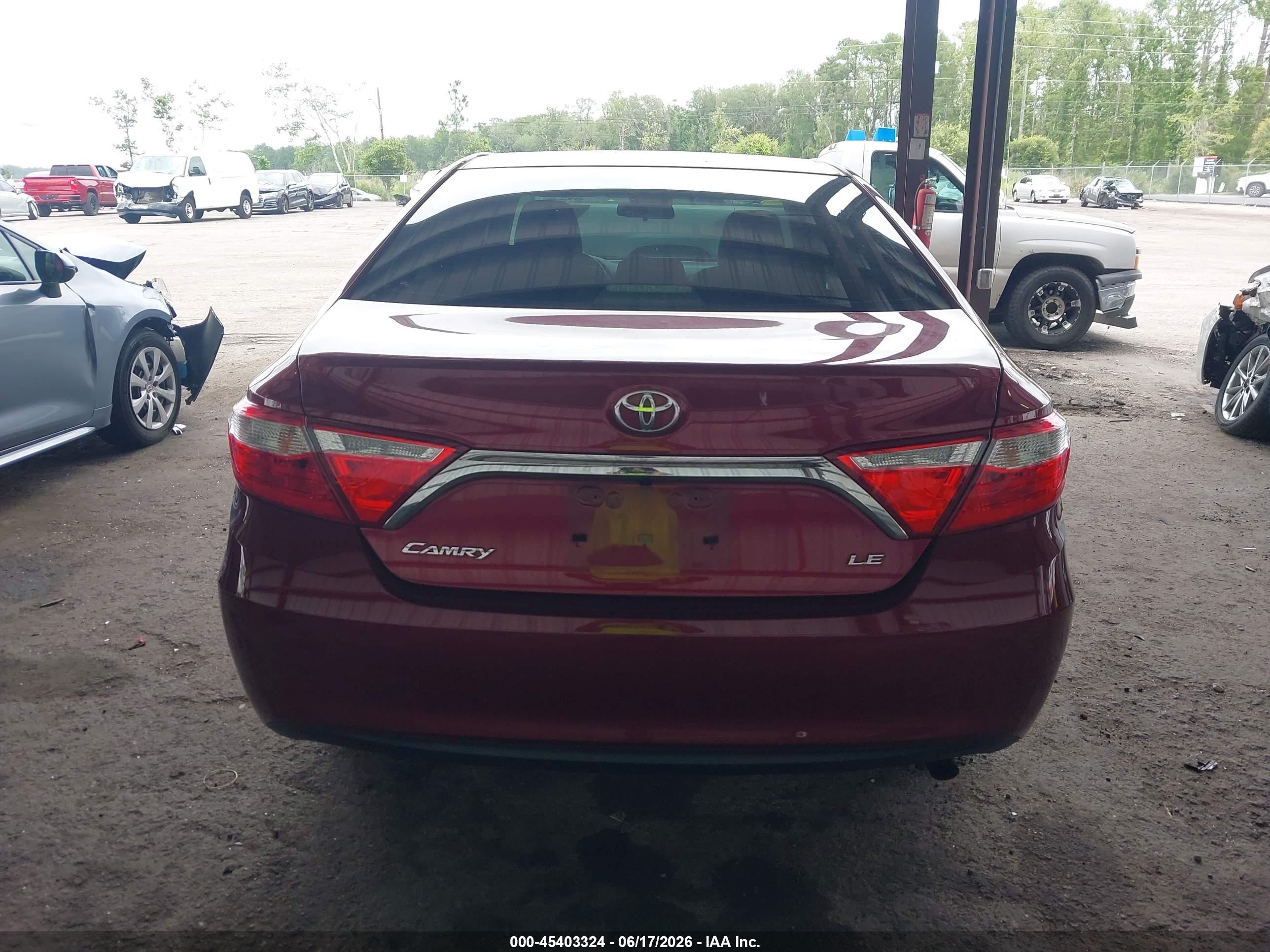 2015 Toyota Camry Le Red vin: 4T1BF1FK7FU915639