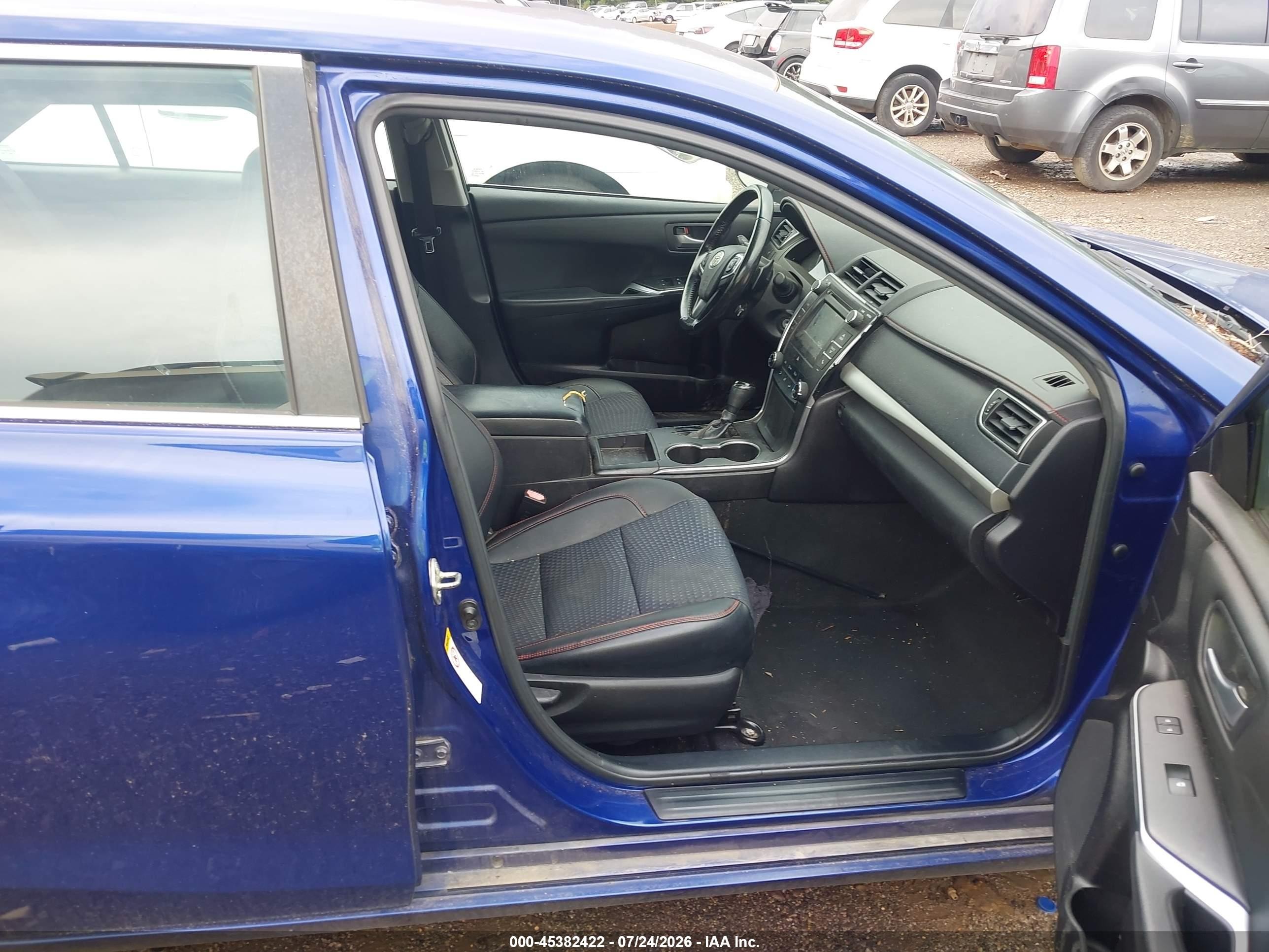 2015 Toyota Camry Se Blue vin: 4T1BF1FK7FU923059